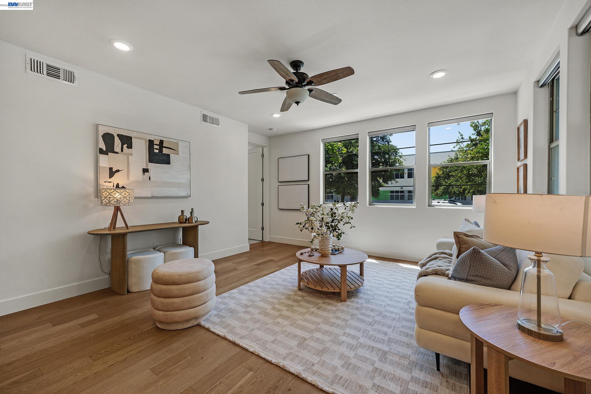 Photo #3: 41135355 Listing: Photo #3