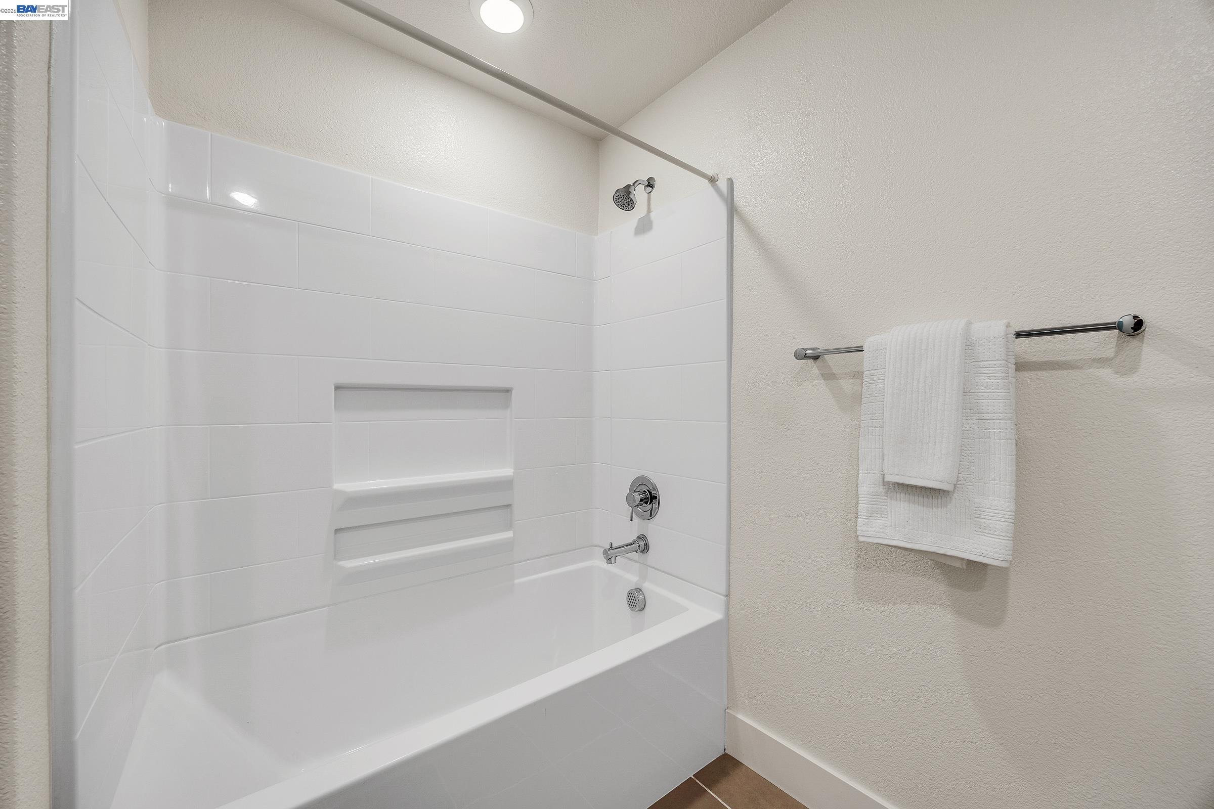 Photo #33: 41135355 Listing: Photo #33