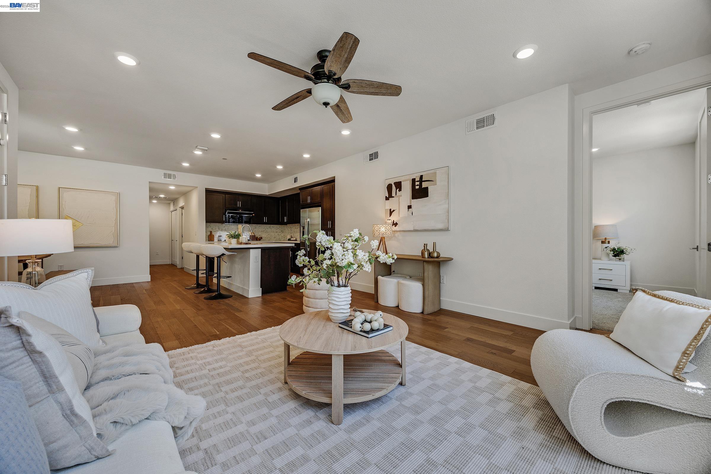 Photo #5: 41135355 Listing: Photo #5