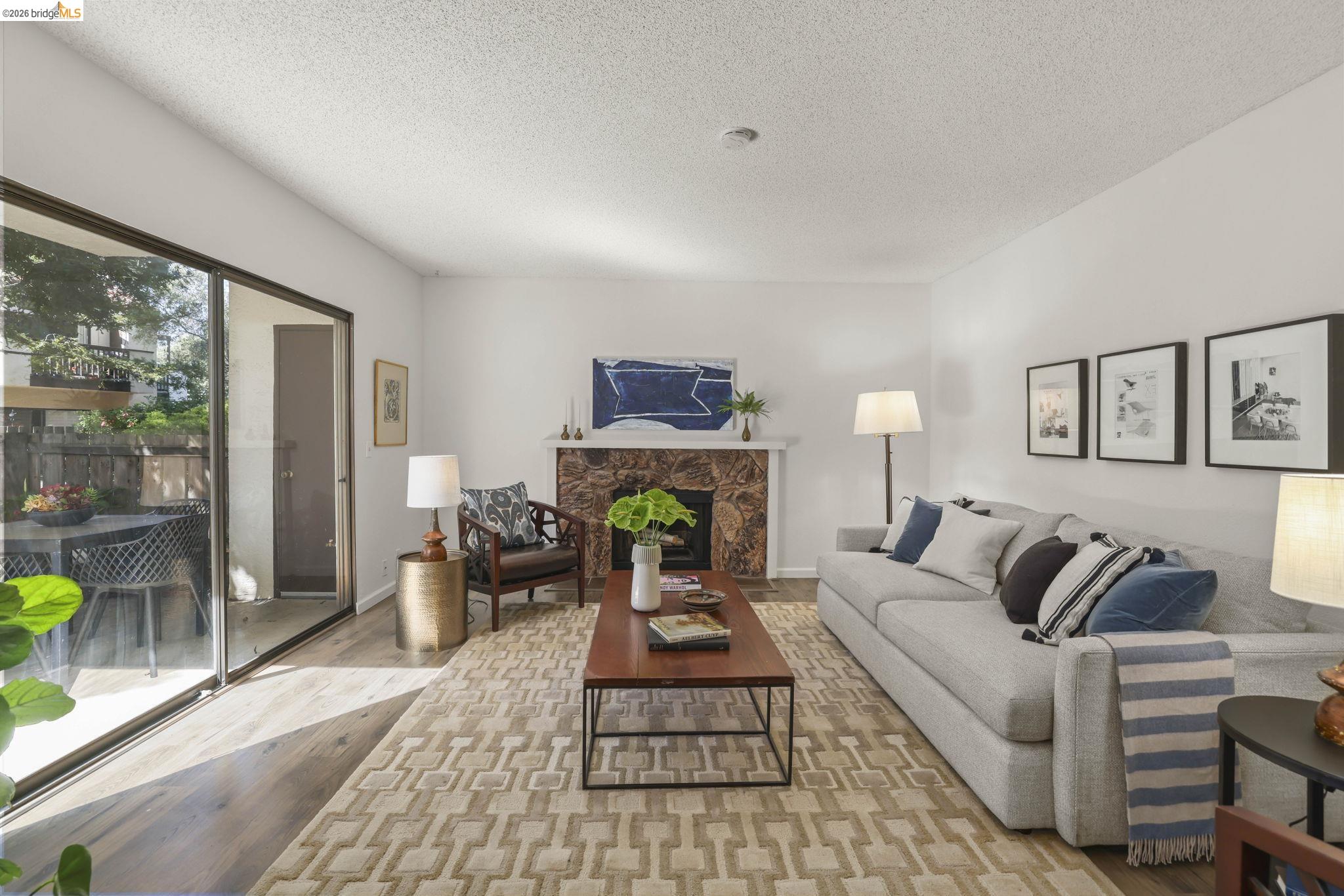 Photo #8: 41135359 Listing: Photo #8