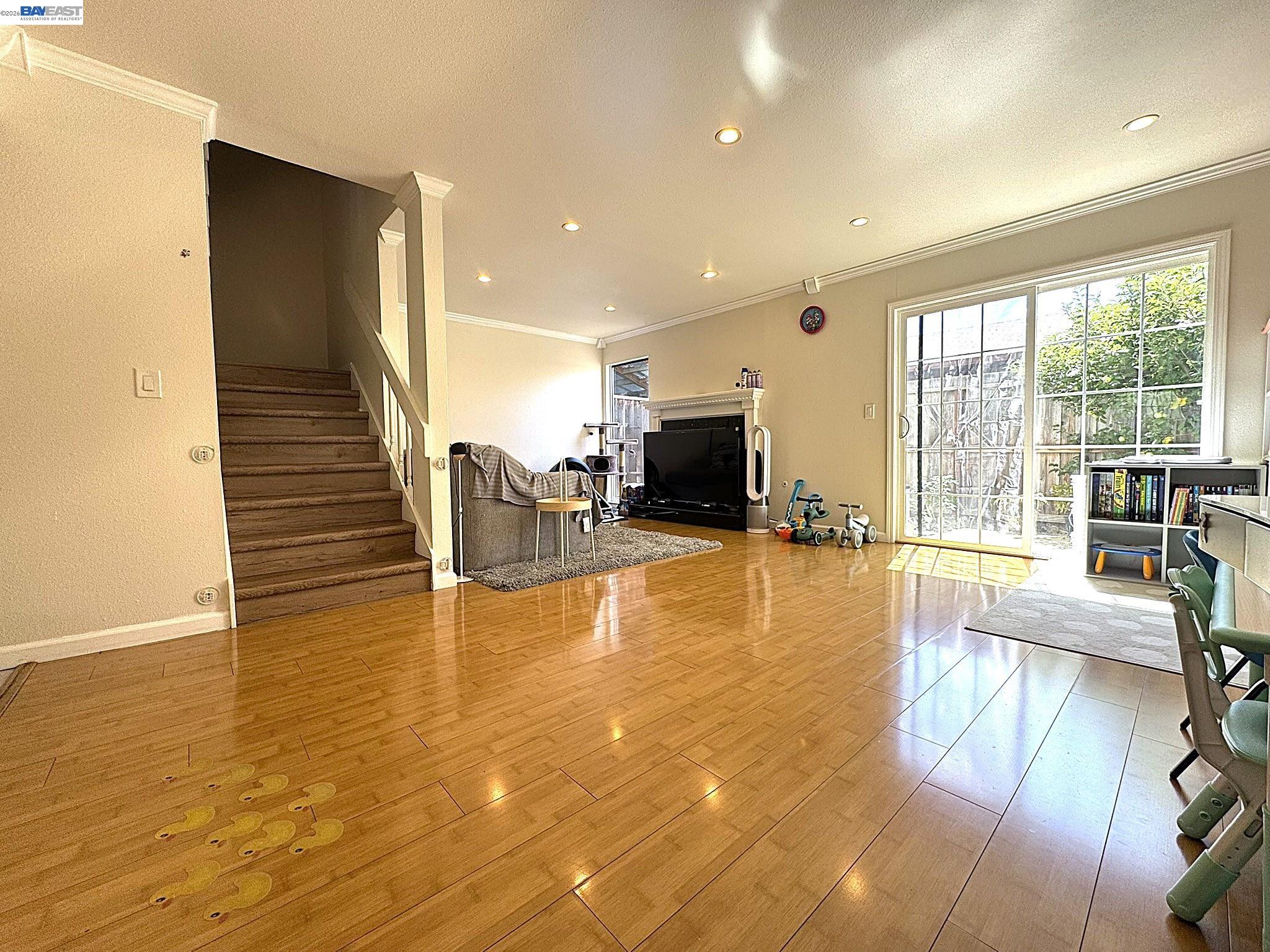 Photo #1: 41135361 Listing: Photo #1