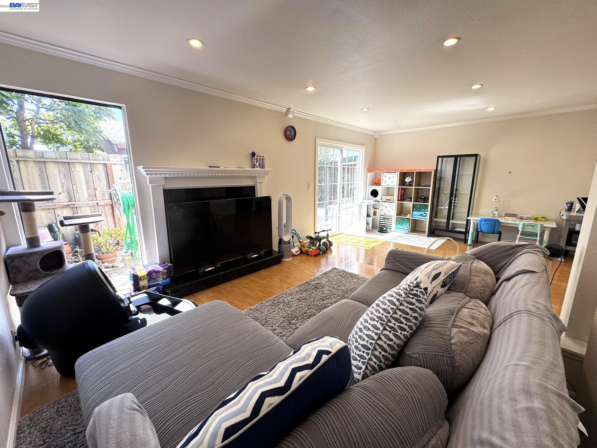 Photo #3: 41135361 Listing: Photo #3