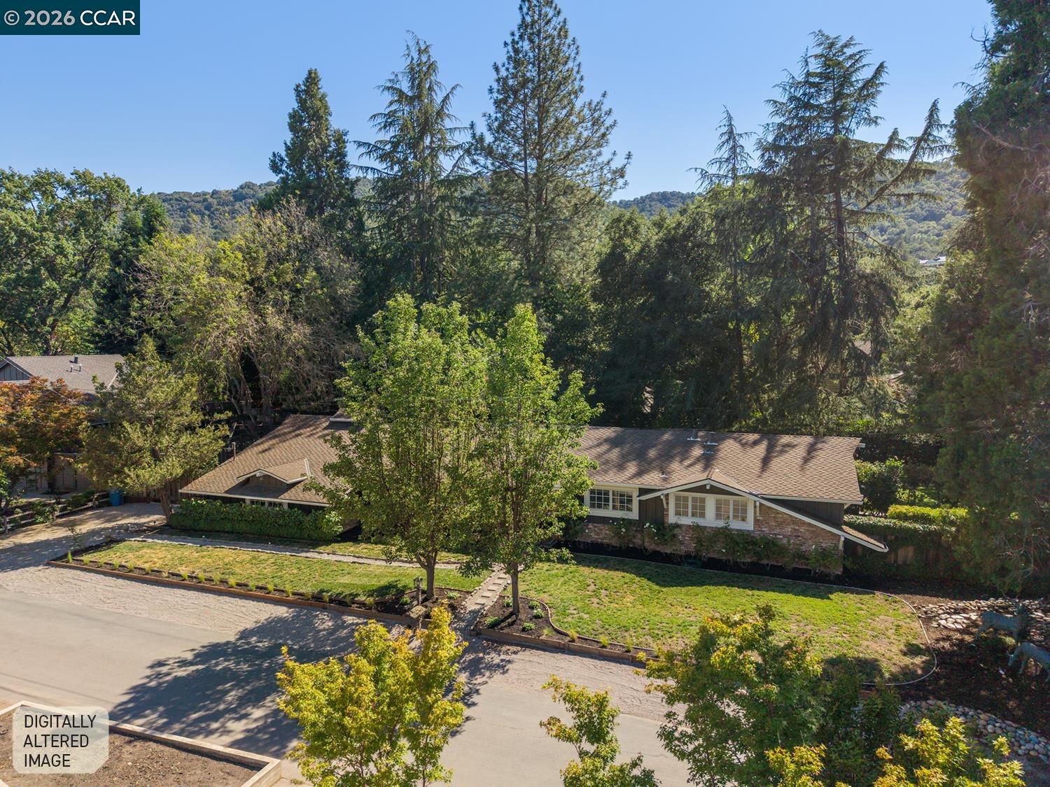 699 Terry Ln