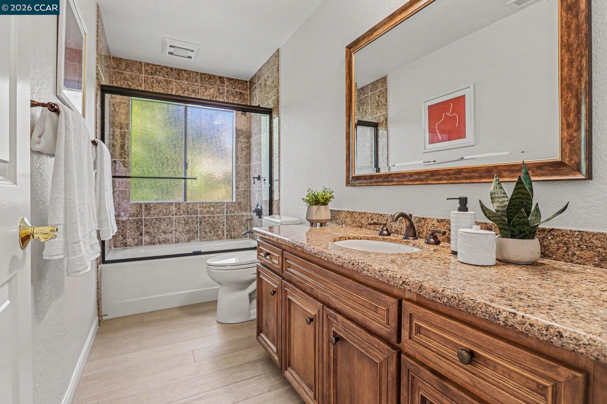 Photo #27: 41135375 Listing: Photo #27