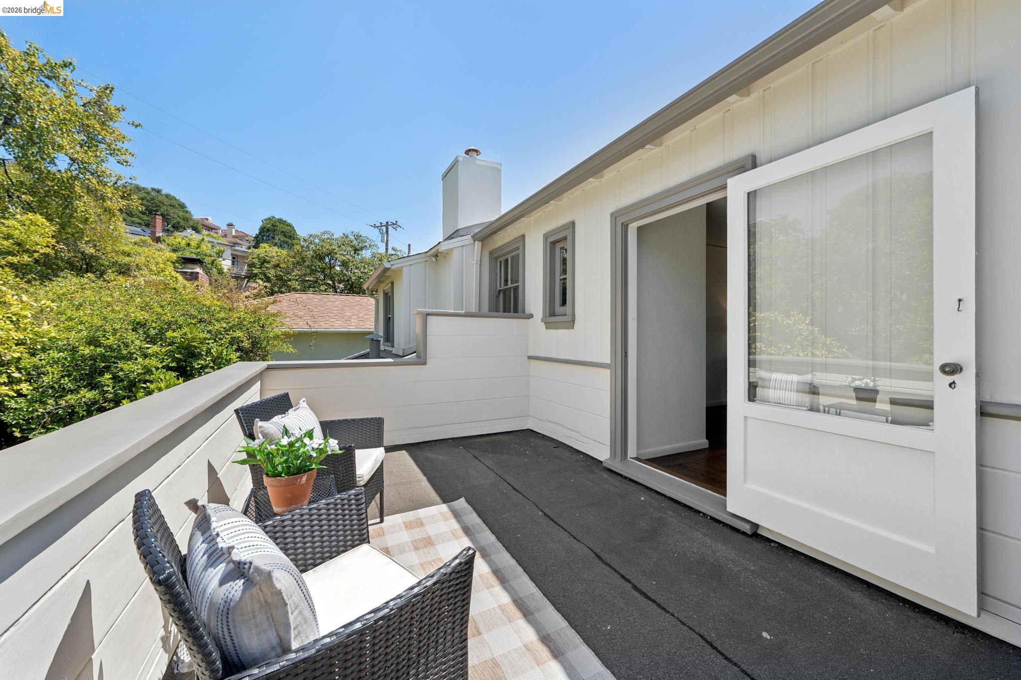 350 Florence Ave, Oakland CA 94618 — photo 40