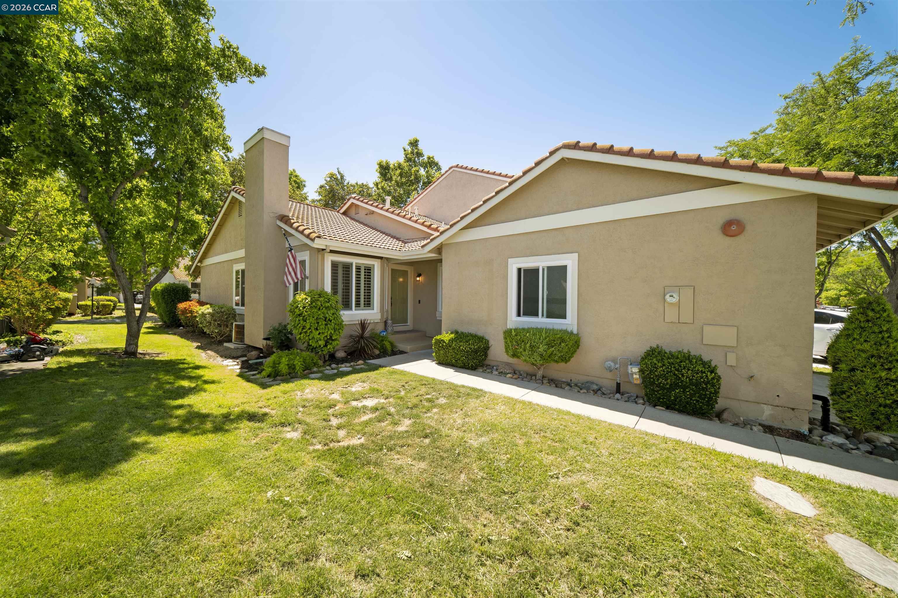 Photo #1: 41135413 Listing: Photo #1