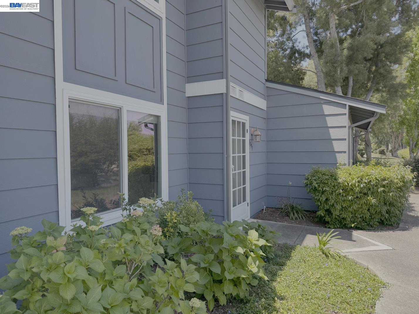 Photo #2: 41135434 Listing: Photo #2