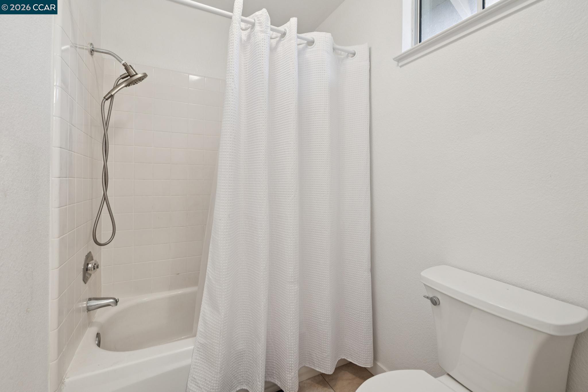 2724 De La Briandais Ct, Pinole CA 94564 — photo 65