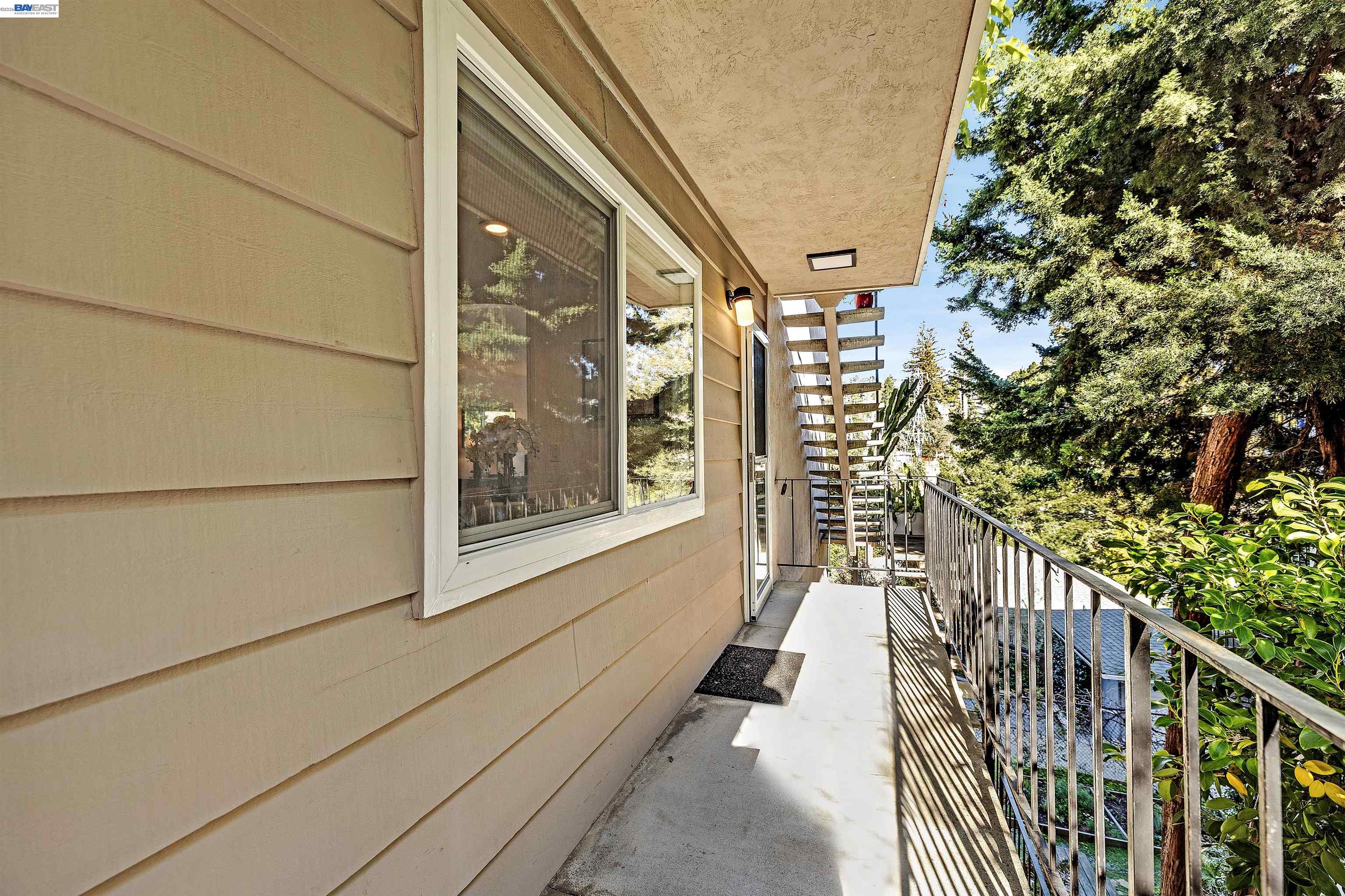 Photo #2: 41135459 Listing: Photo #2