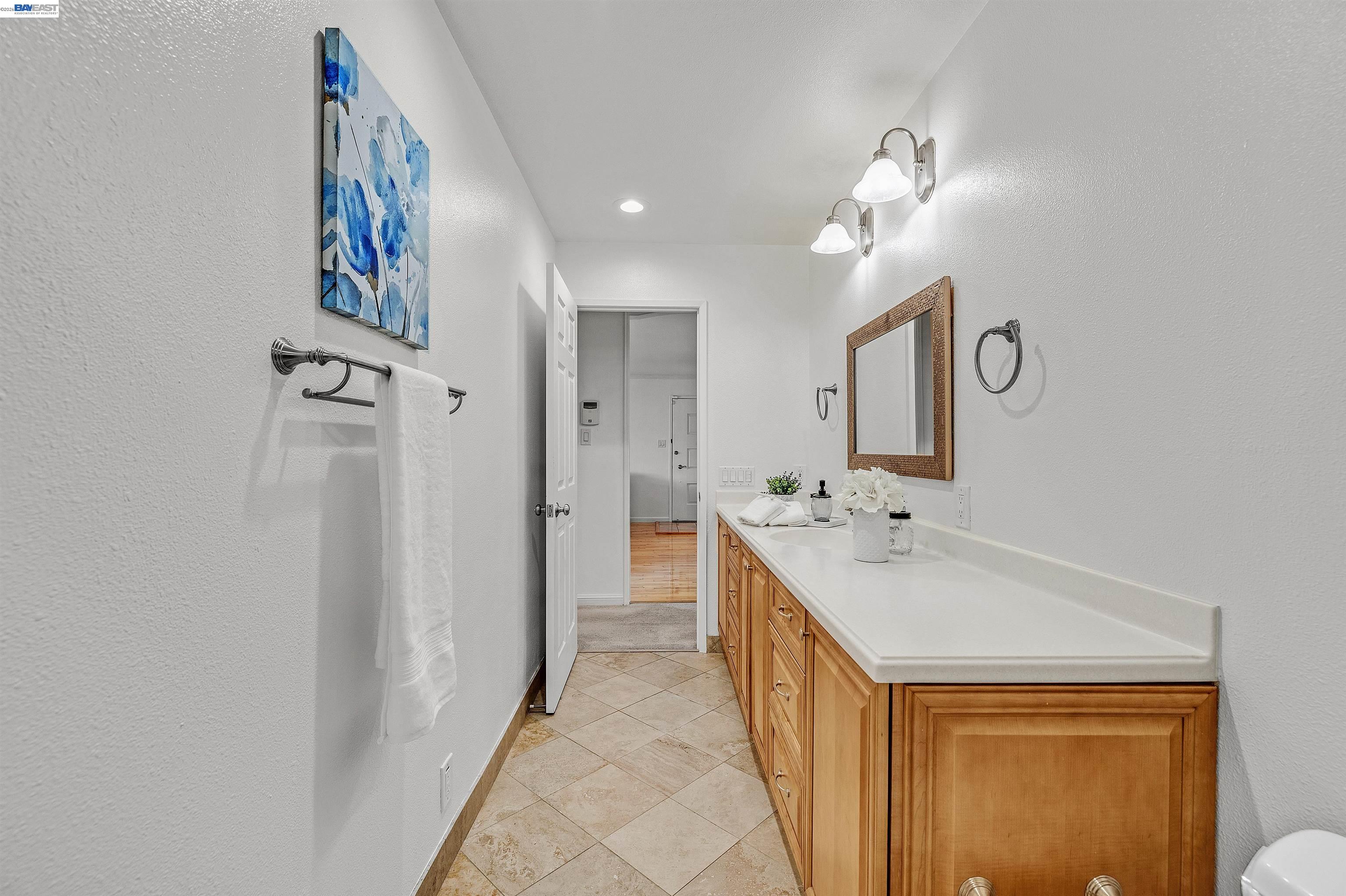 Photo #15: 41135459 Listing: Photo #15