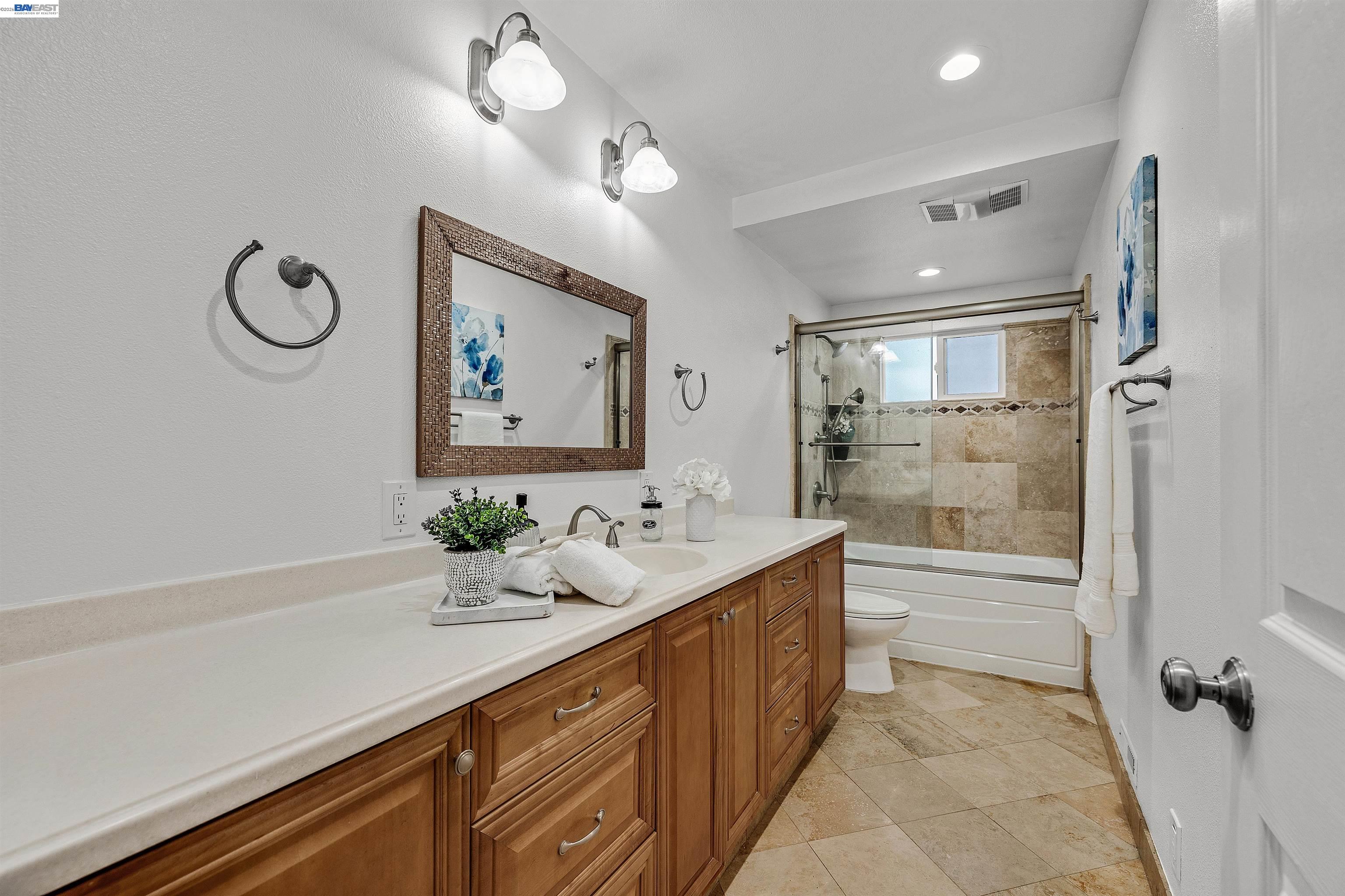 Photo #16: 41135459 Listing: Photo #16