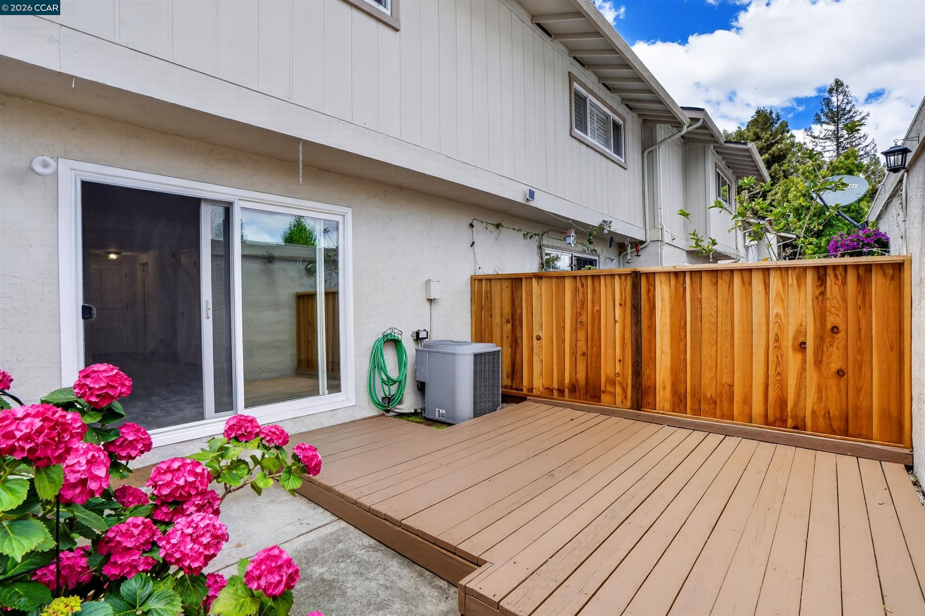 Photo #9: 41135462 Listing: Photo #9
