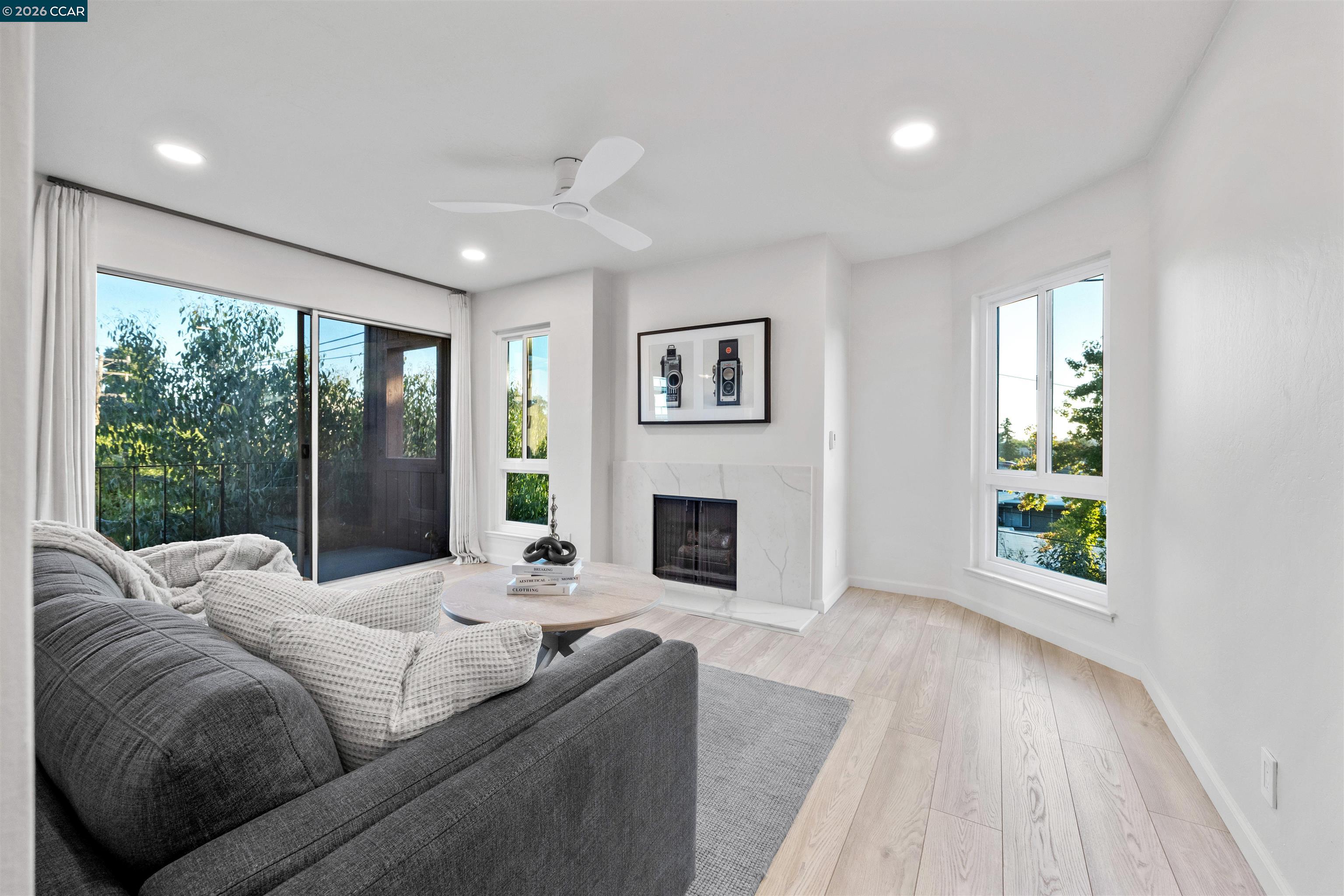 3751 Harrison Street 301, Oakland
