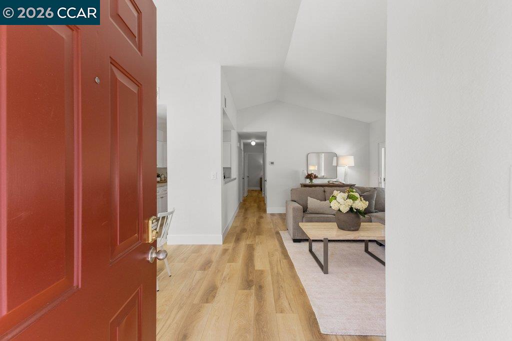 Photo #4: 41135474 Listing: Photo #4