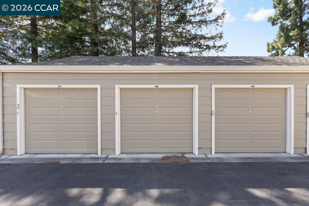 Photo #40: 41135474 Listing: Photo #40