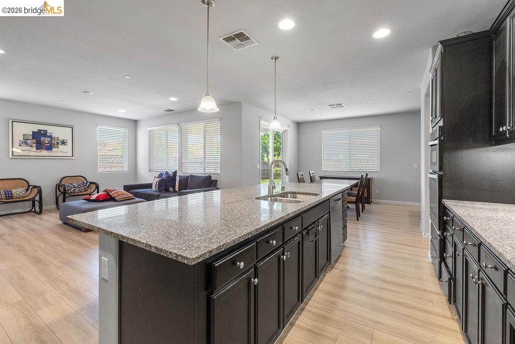 983 Dainty Ave, Brentwood CA 94513 — photo 7