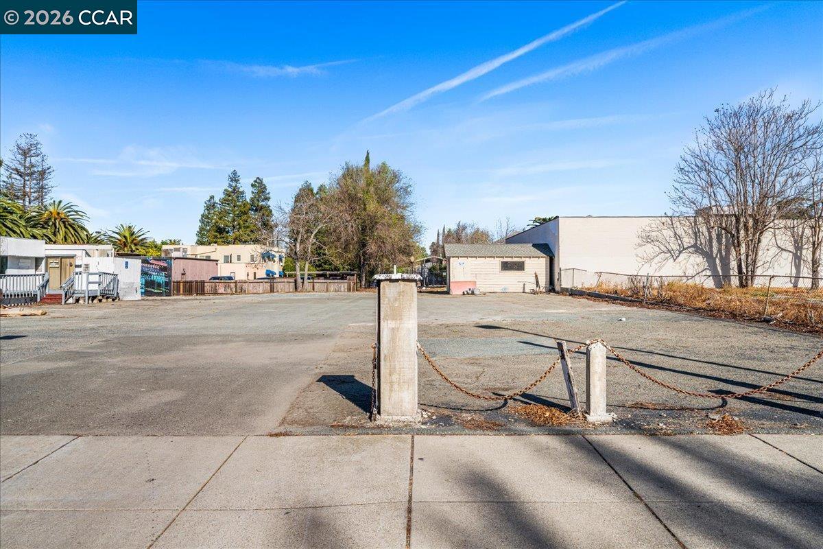 2383 Salvio St, Concord CA 94520 — photo 7