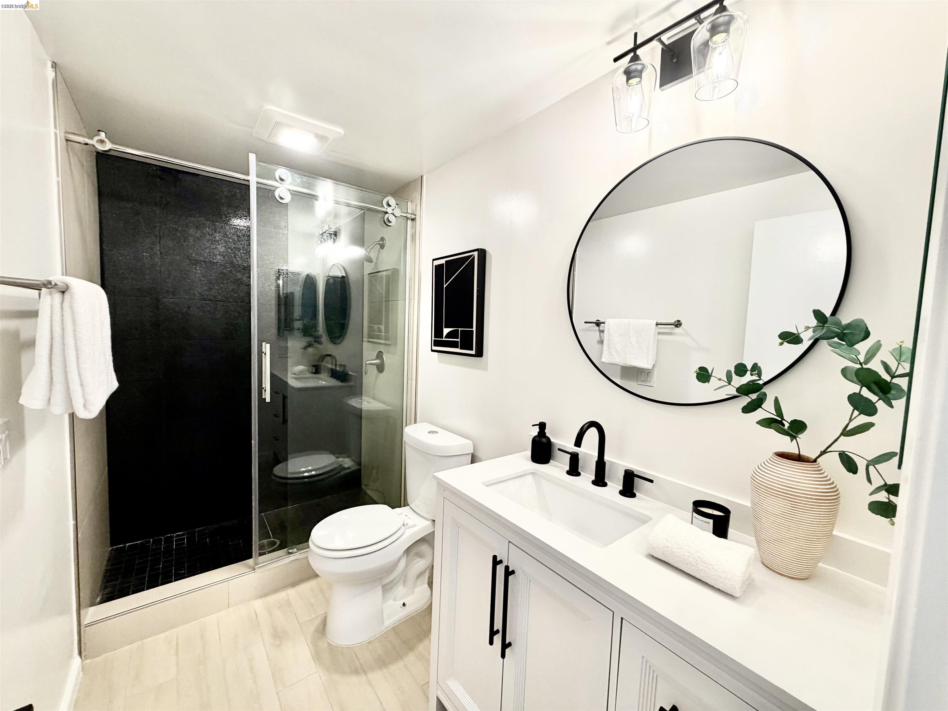 Photo #11: 41135509 Listing: Photo #11