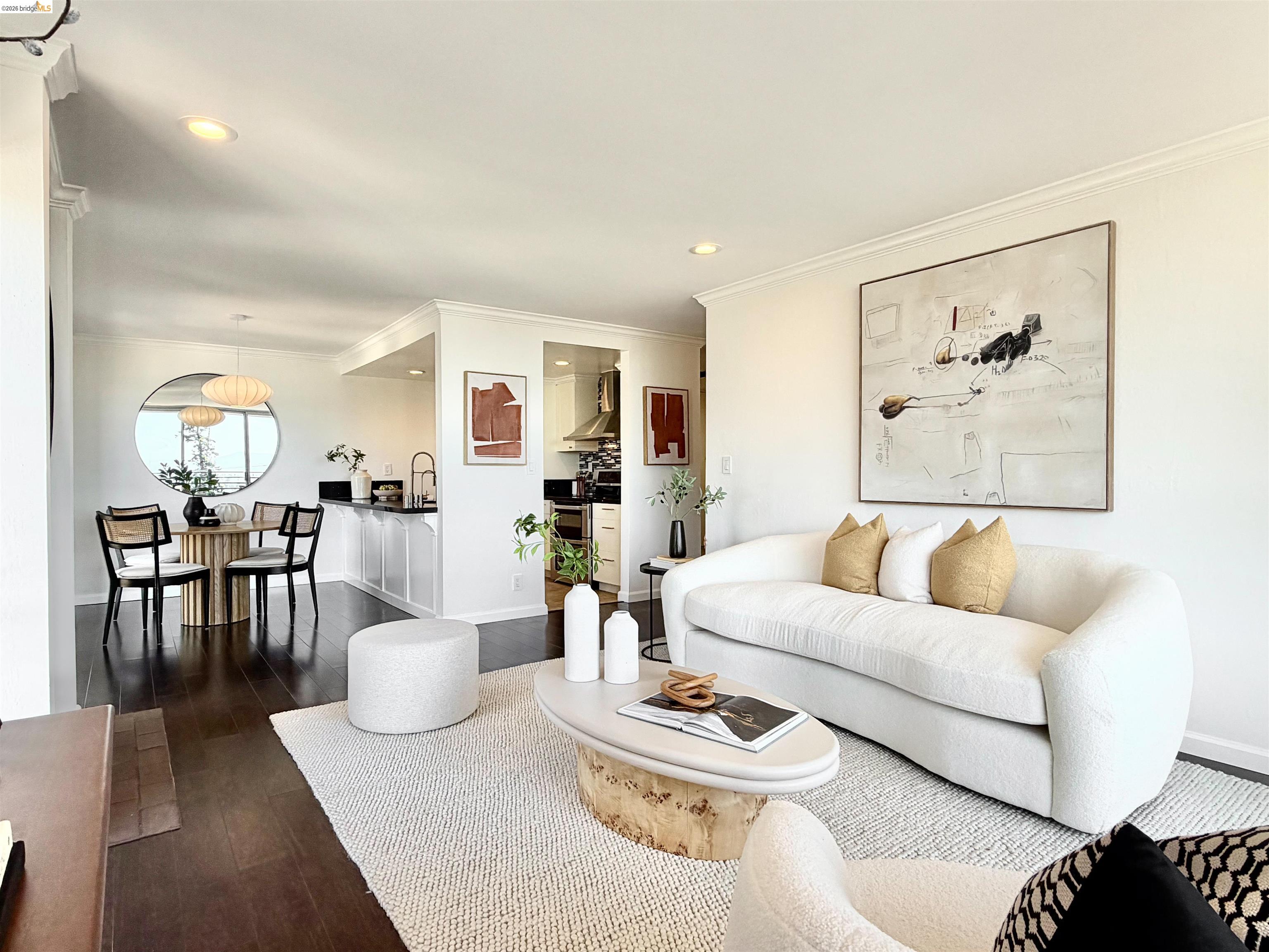 Photo #4: 41135509 Listing: Photo #4