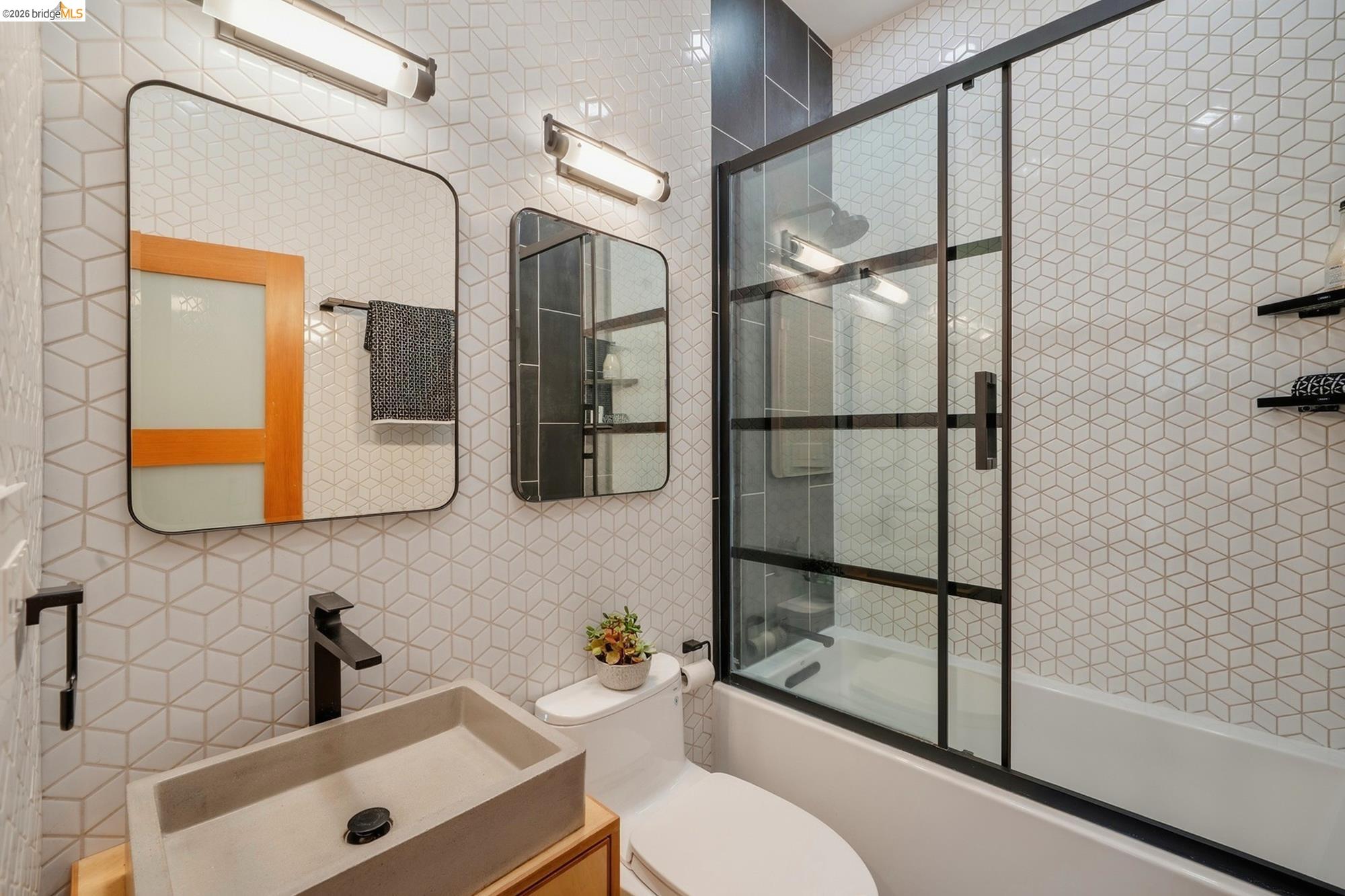 Photo #17: 41135510 Listing: Photo #17
