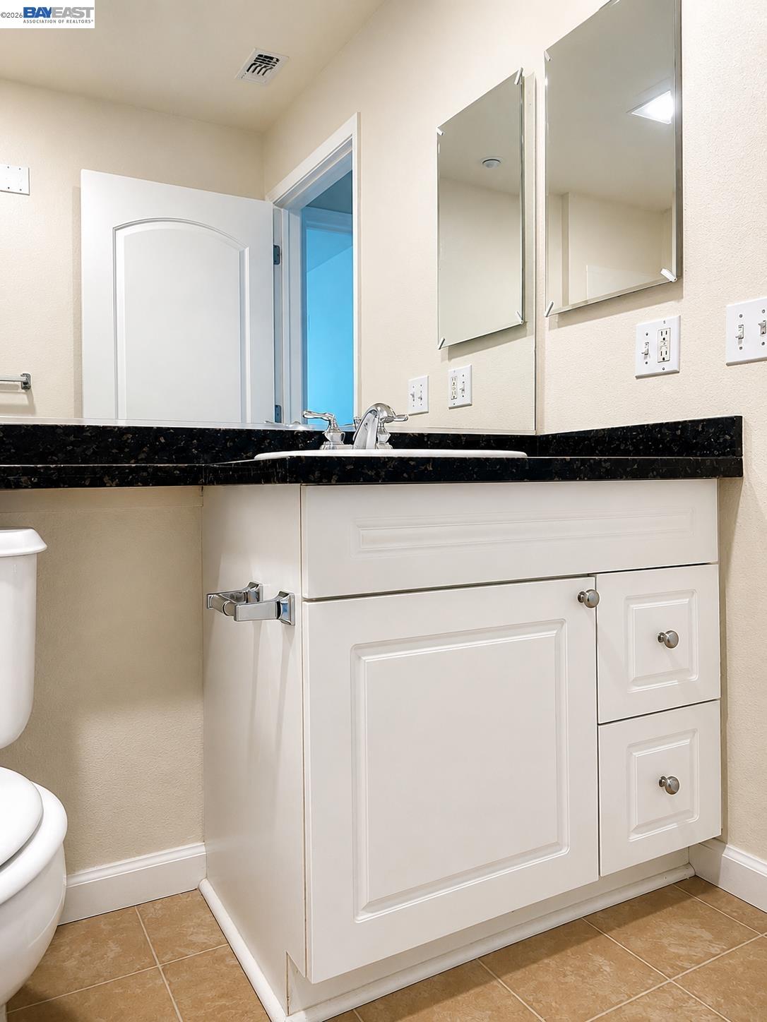 Photo #7: 41135539 Listing: Photo #7