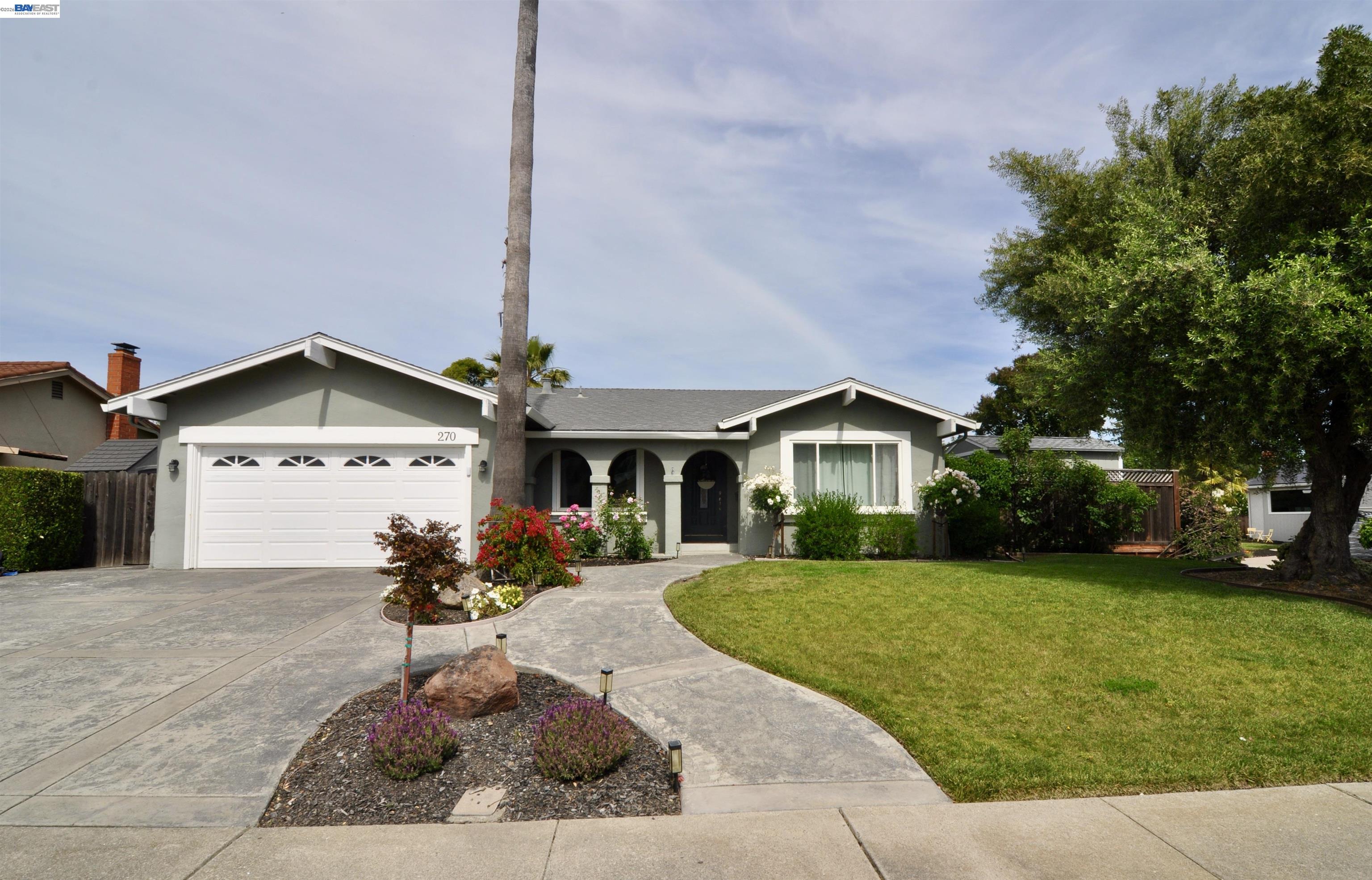 270 Ludlow Pl