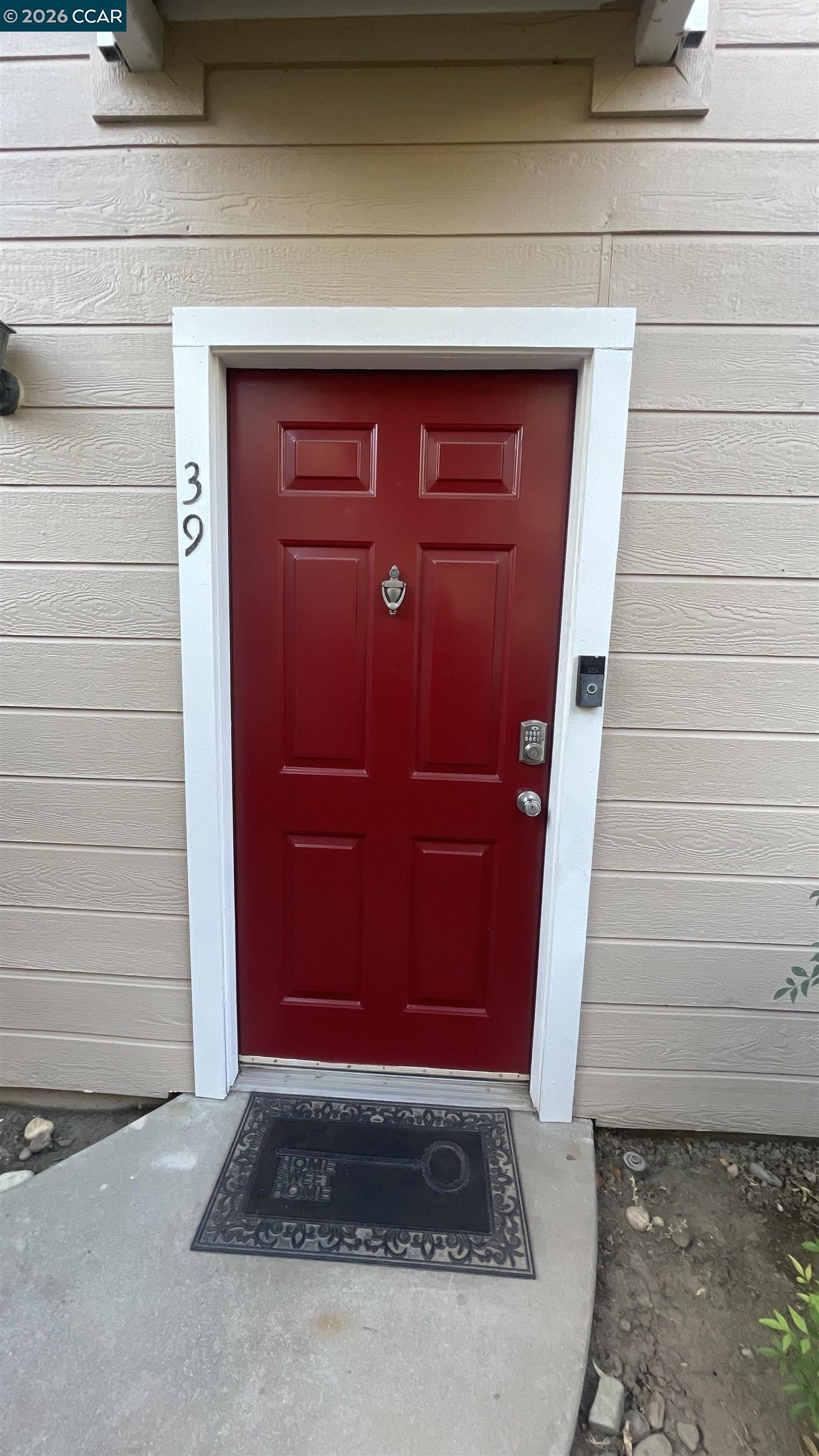 Front Image Thumbnail for CC41135554
