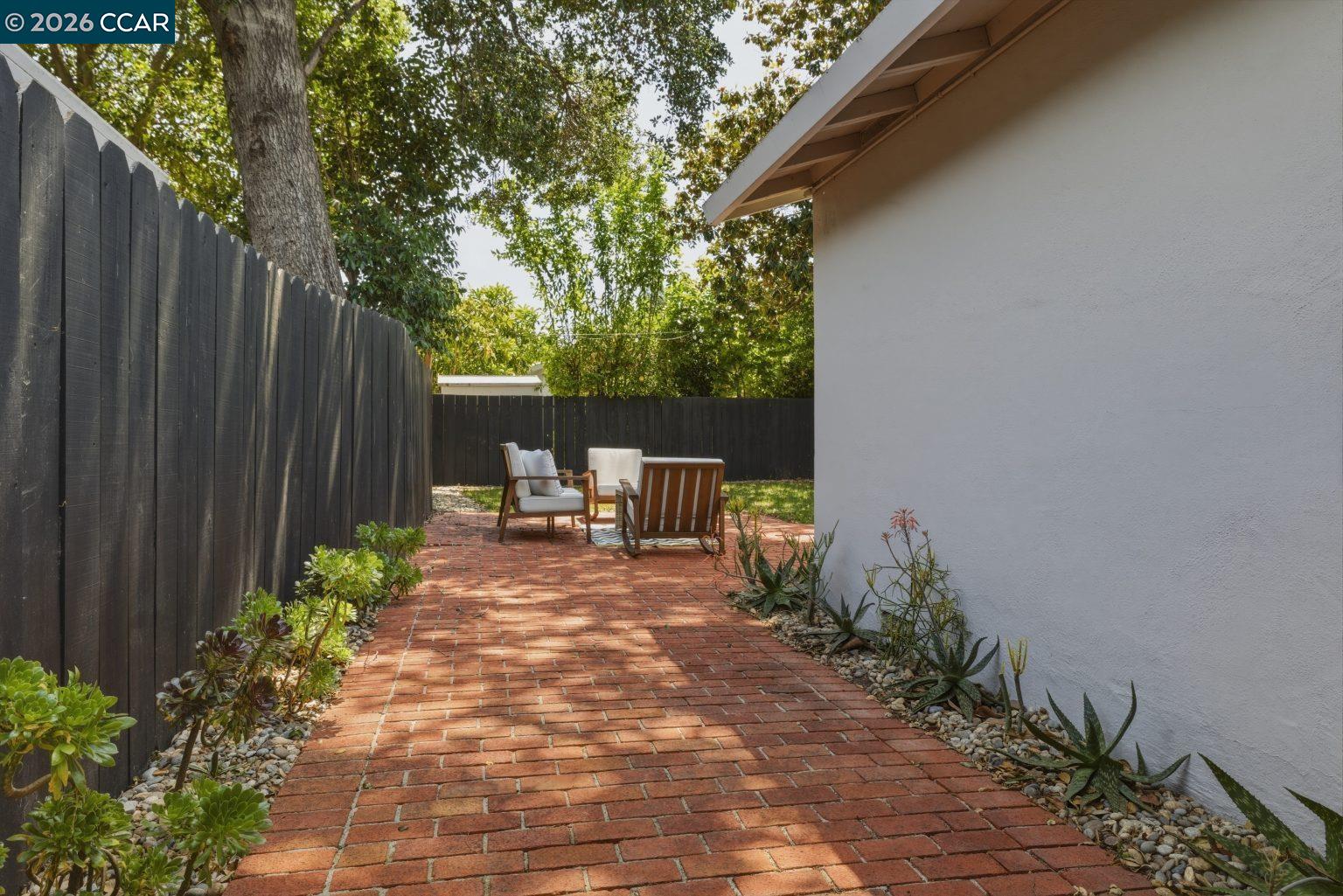 634 Teresa St, Martinez CA 94553 — photo 31