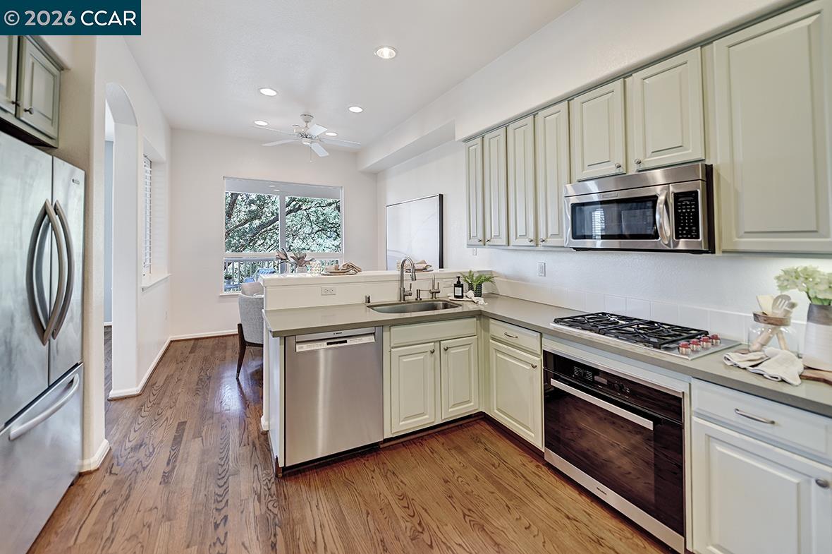 Photo #10: 41135558 Listing: Photo #10