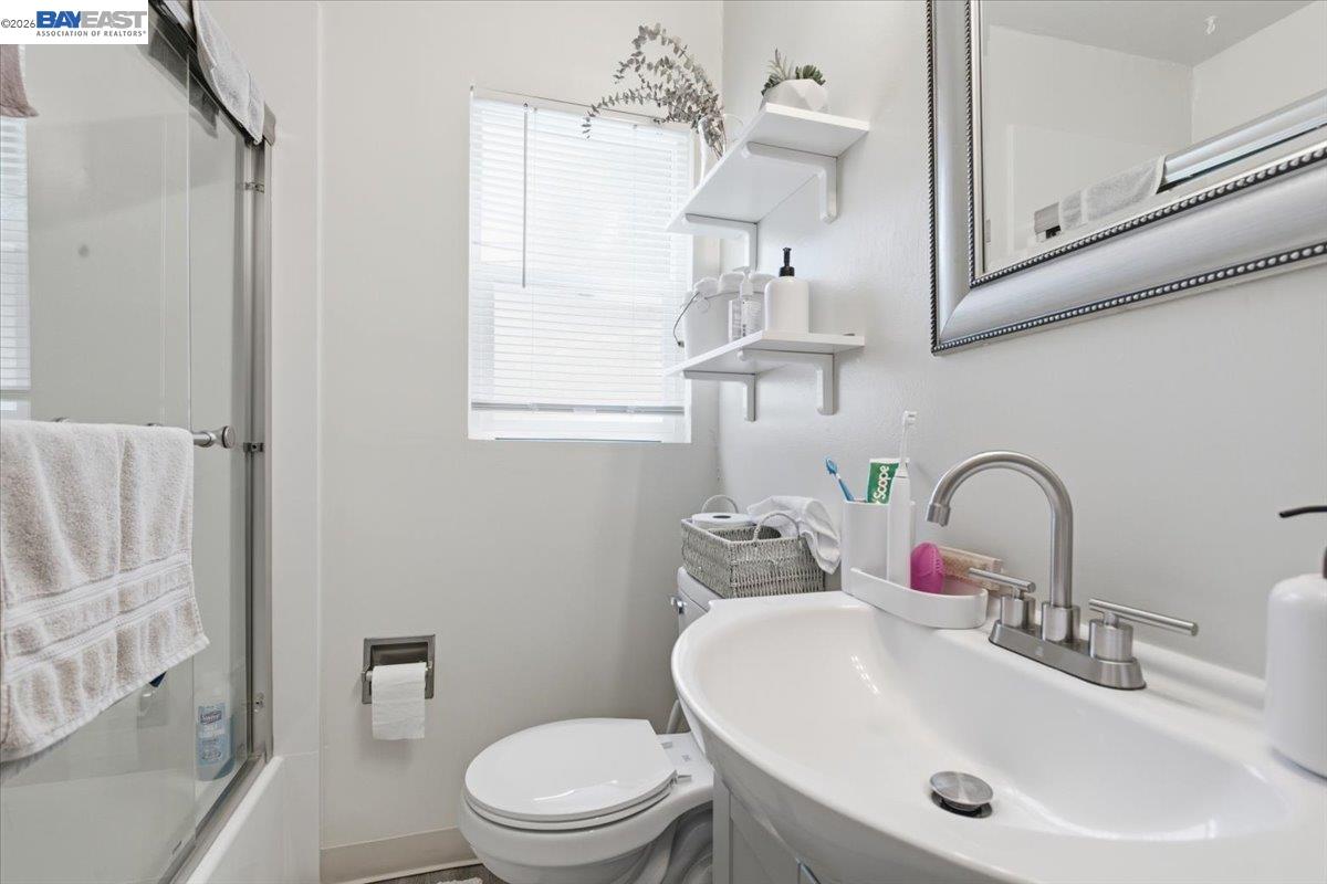 882 W Tennyson Rd, Hayward CA 94544 — photo 17