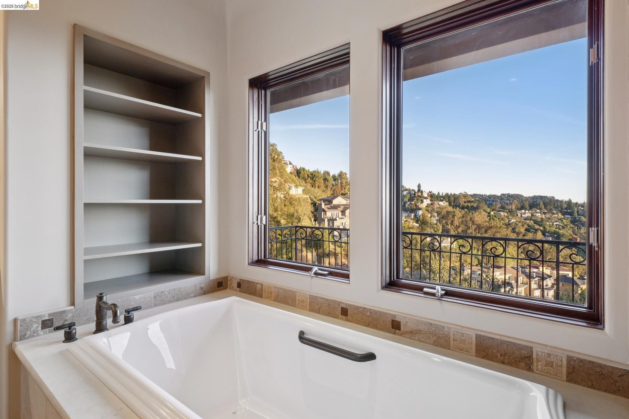 6611 Elverton Dr, Oakland CA 94611 — photo 57