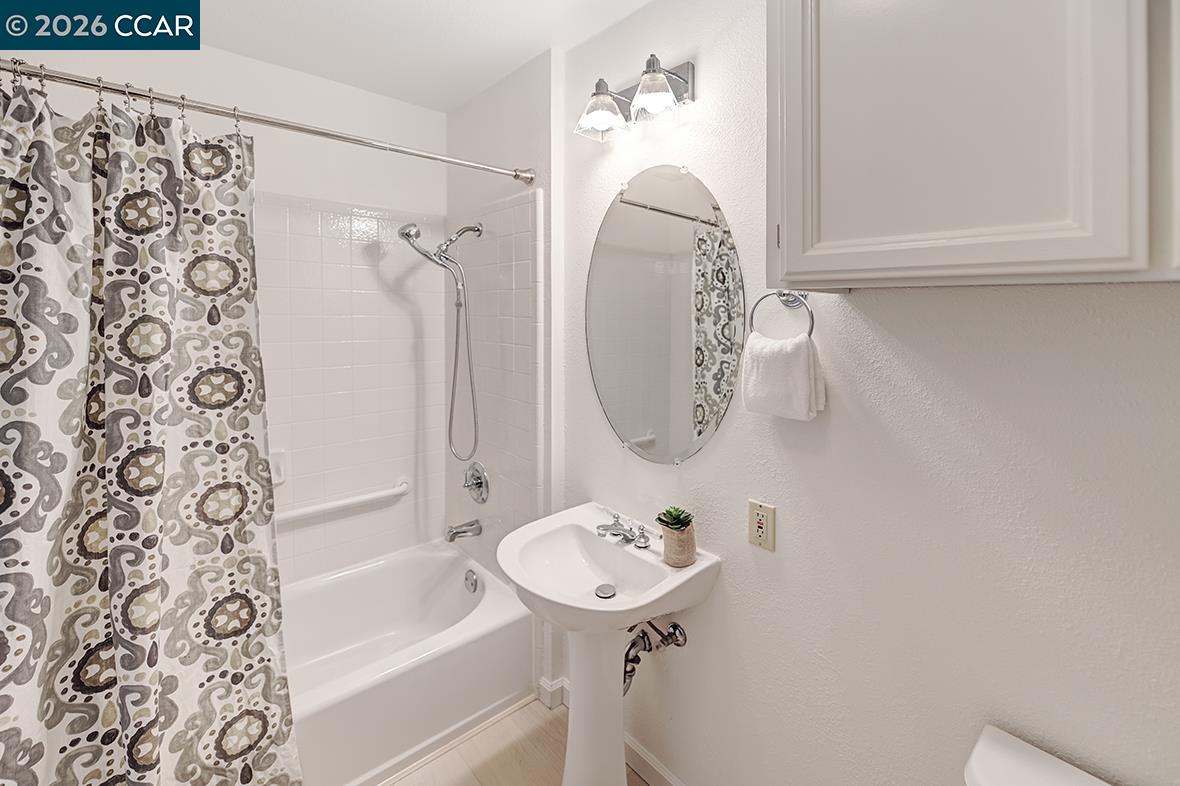 Photo #21: 41135617 Listing: Photo #21