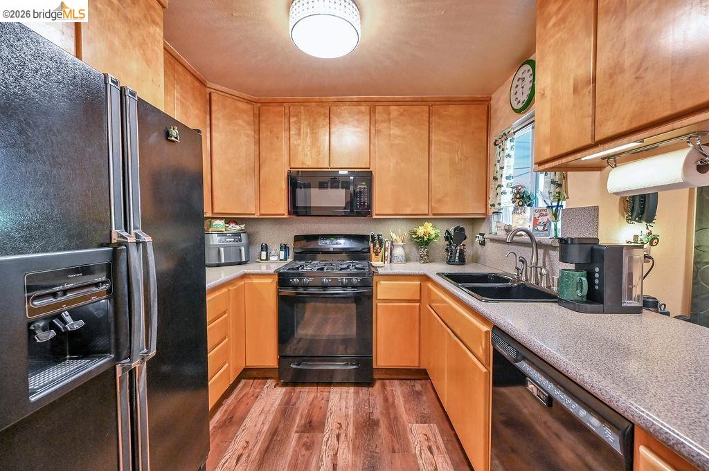 1225 Tarrogana Dr, Tracy CA 95376 — photo 5