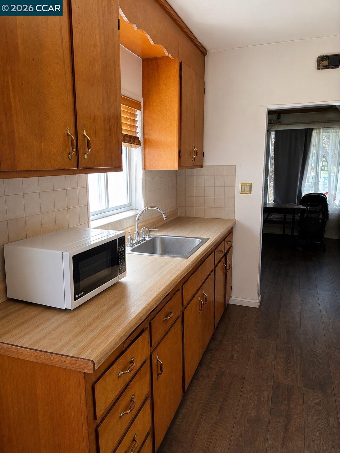 251 E 17th Street, Pittsburg CA 94565 — photo 5