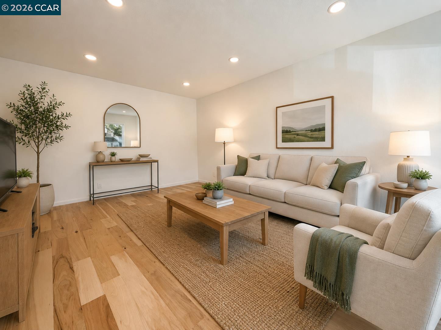 Photo #1: 41135634 Listing: Photo #1
