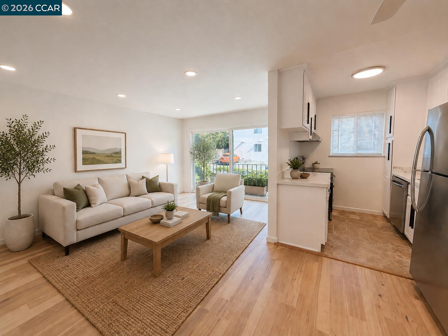 Photo #2: 41135634 Listing: Photo #2