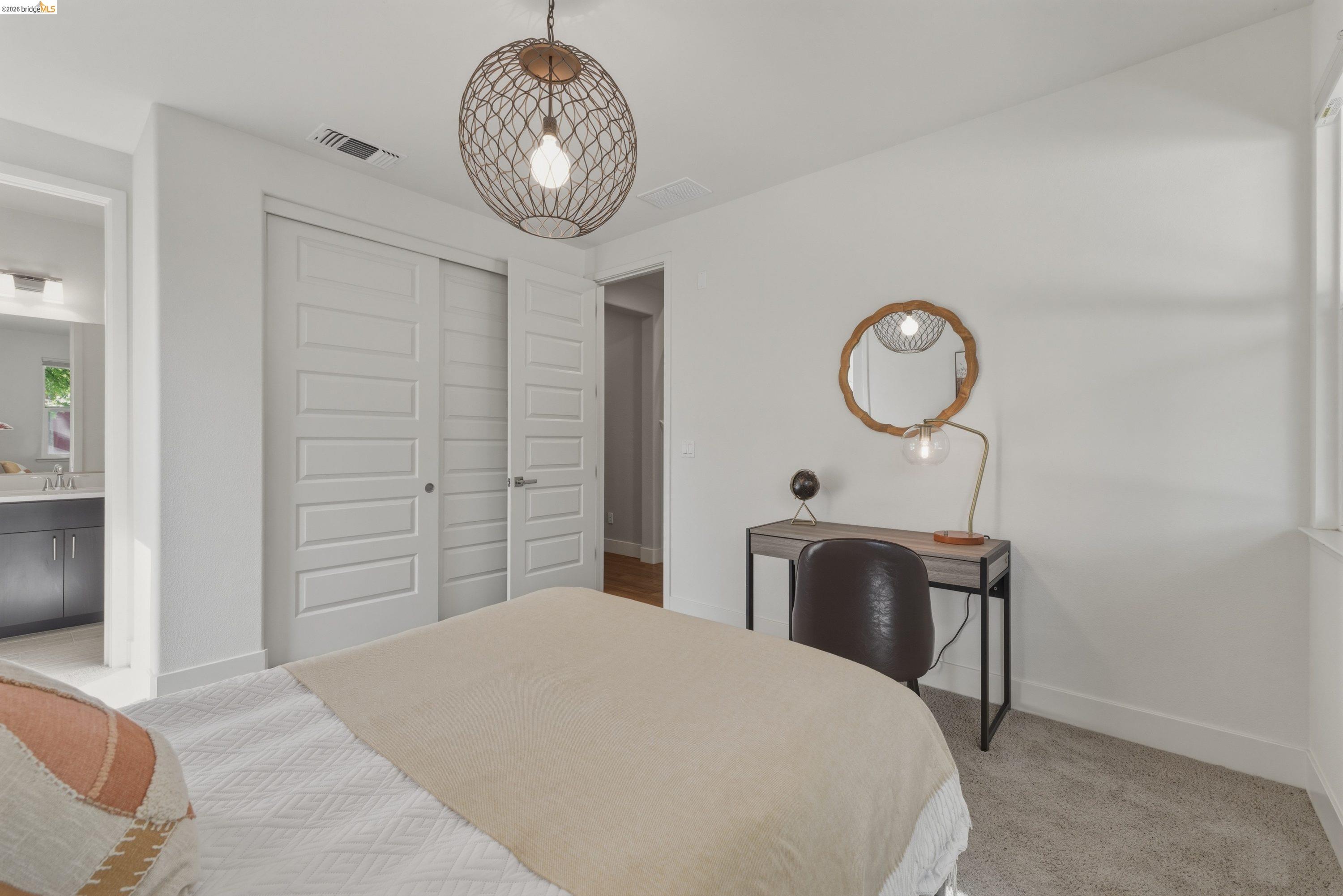 Photo #6: 41135644 Listing: Photo #6