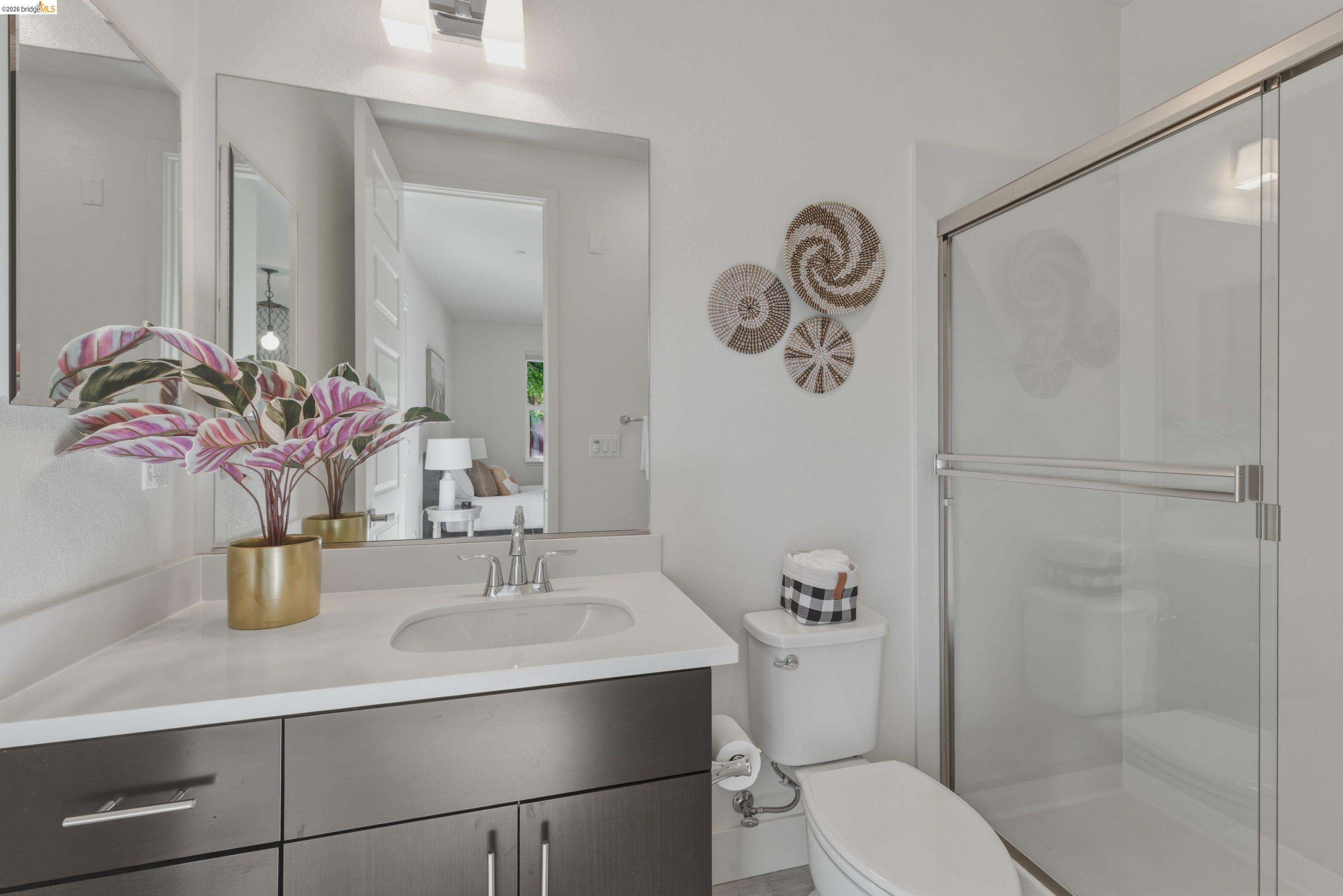 Photo #8: 41135644 Listing: Photo #8