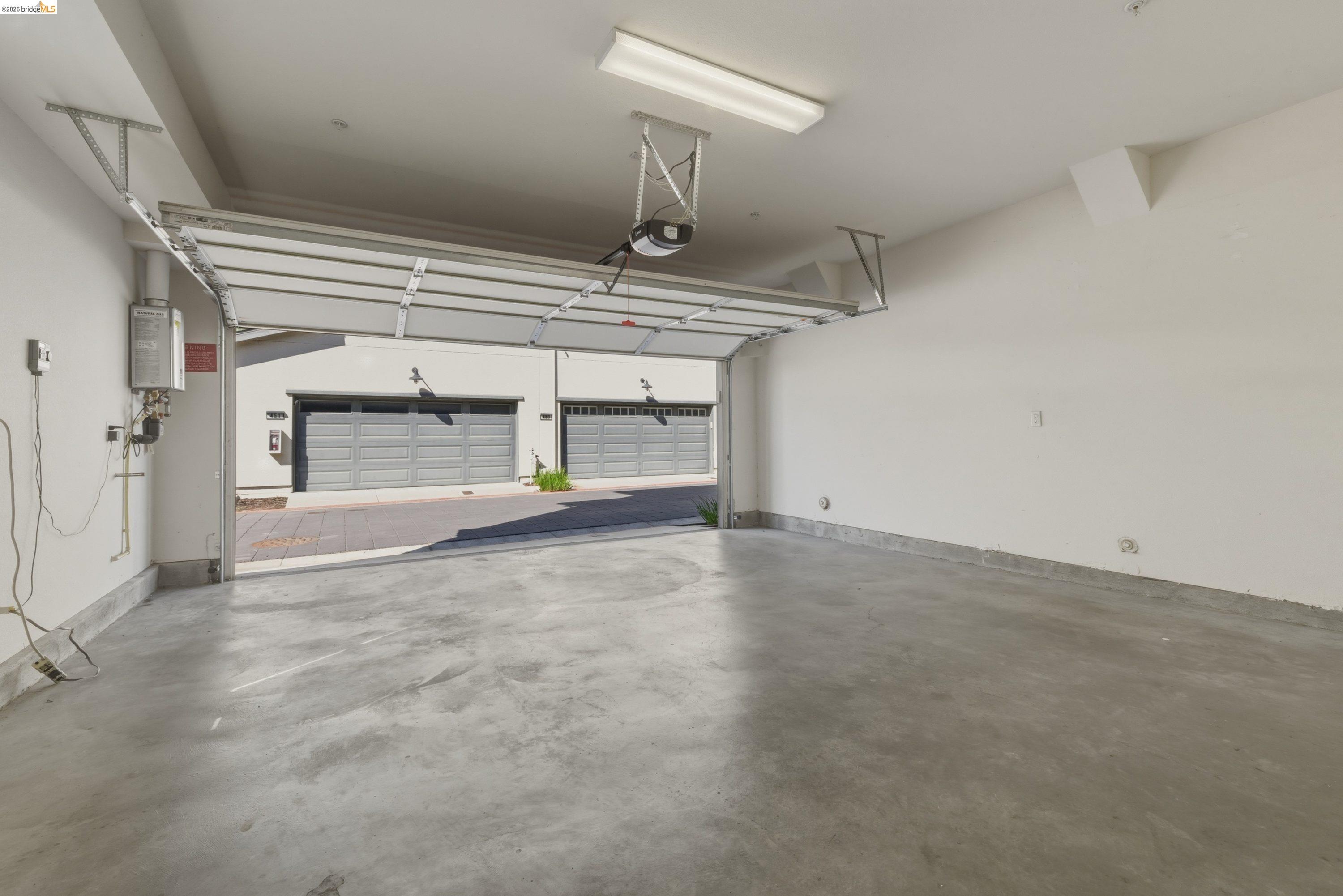 Photo #9: 41135644 Listing: Photo #9