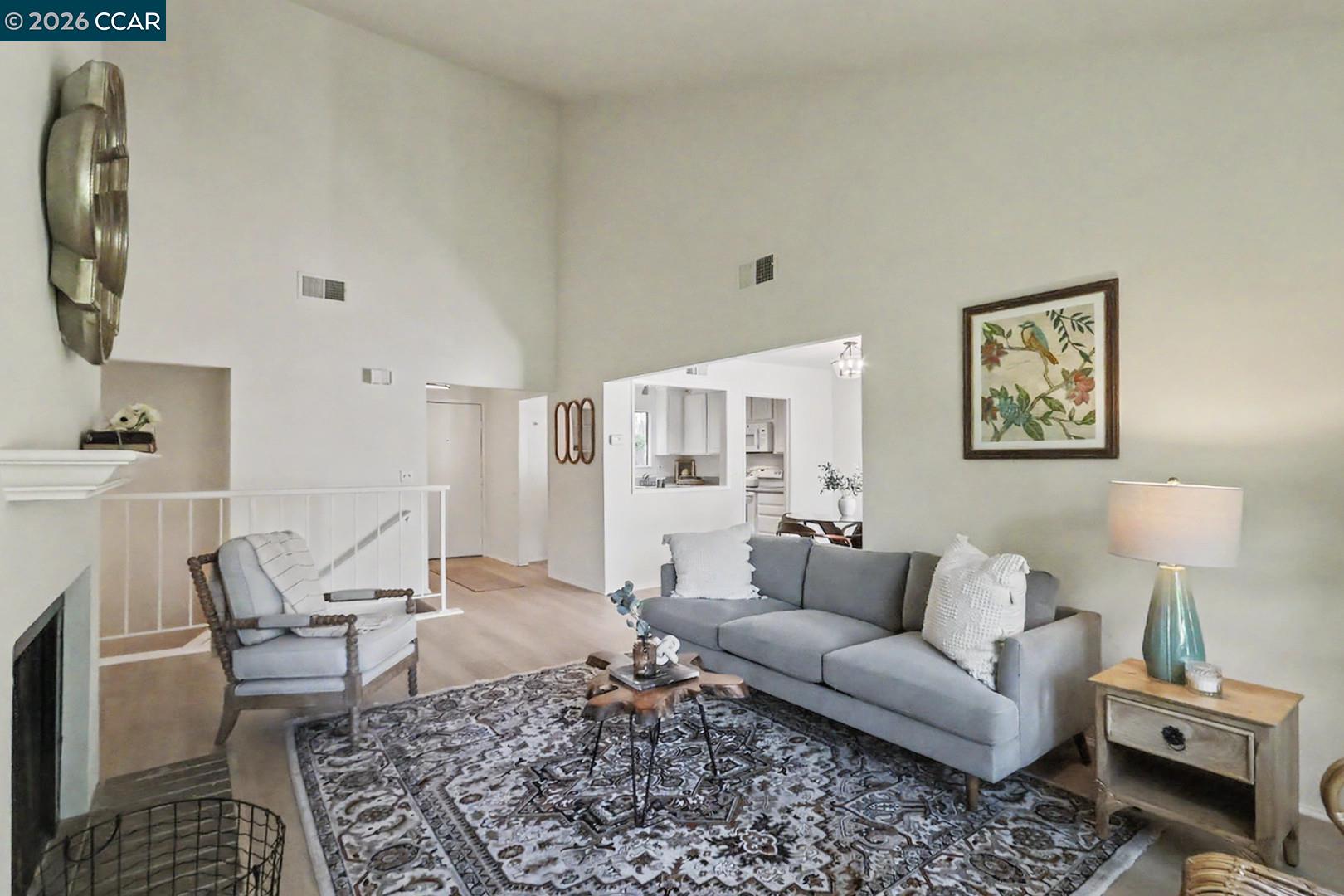 Photo #5: 41135652 Listing: Photo #5