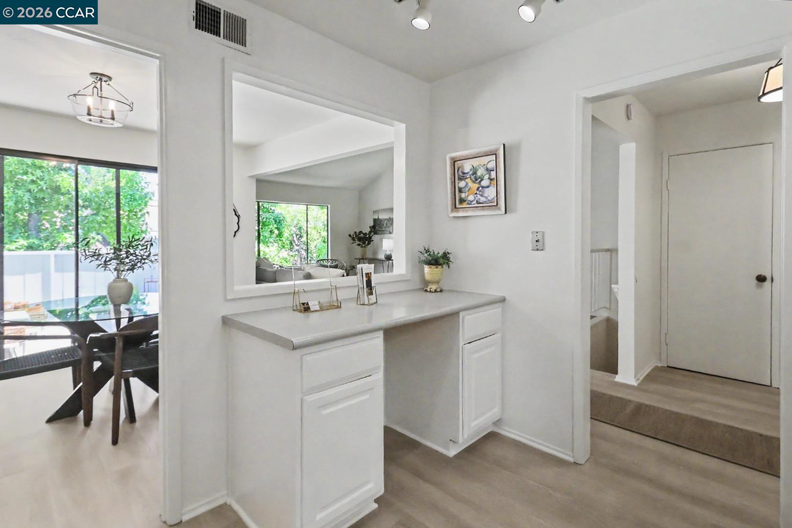Photo #10: 41135652 Listing: Photo #10
