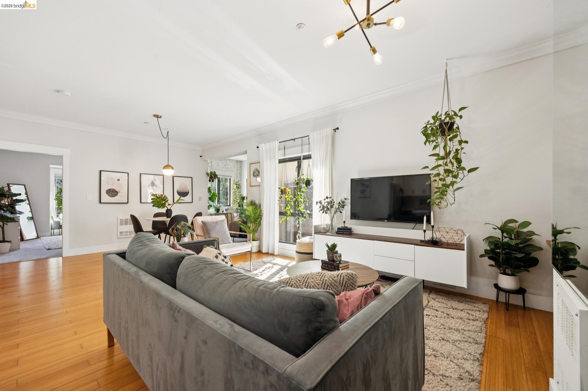 Photo #3: 41135676 Listing: Photo #3