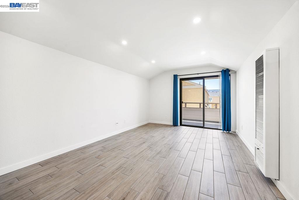 Photo #2: 41135685 Listing: Photo #2