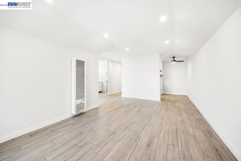 Photo #5: 41135685 Listing: Photo #5