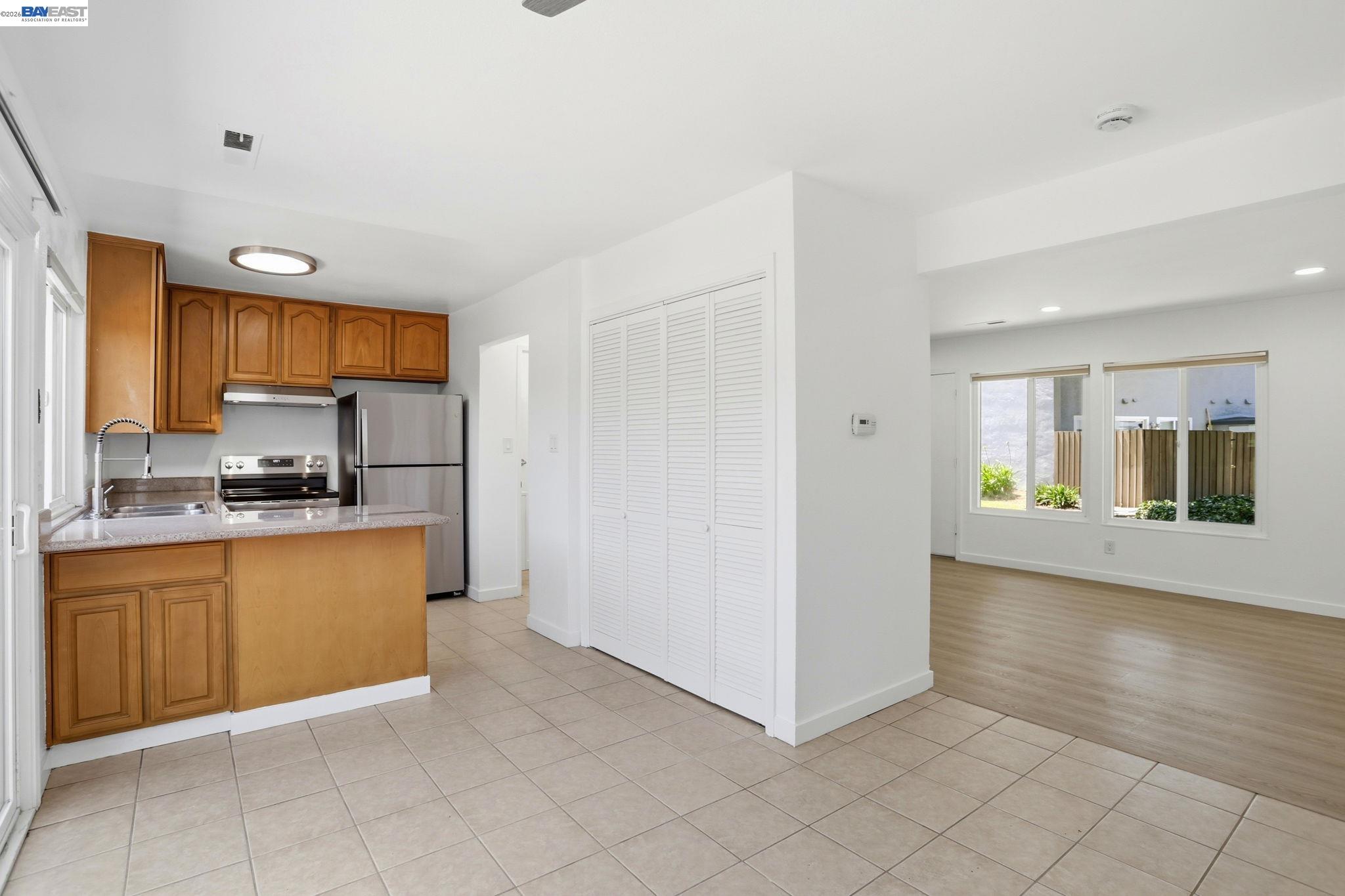 Photo #7: 41135686 Listing: Photo #7