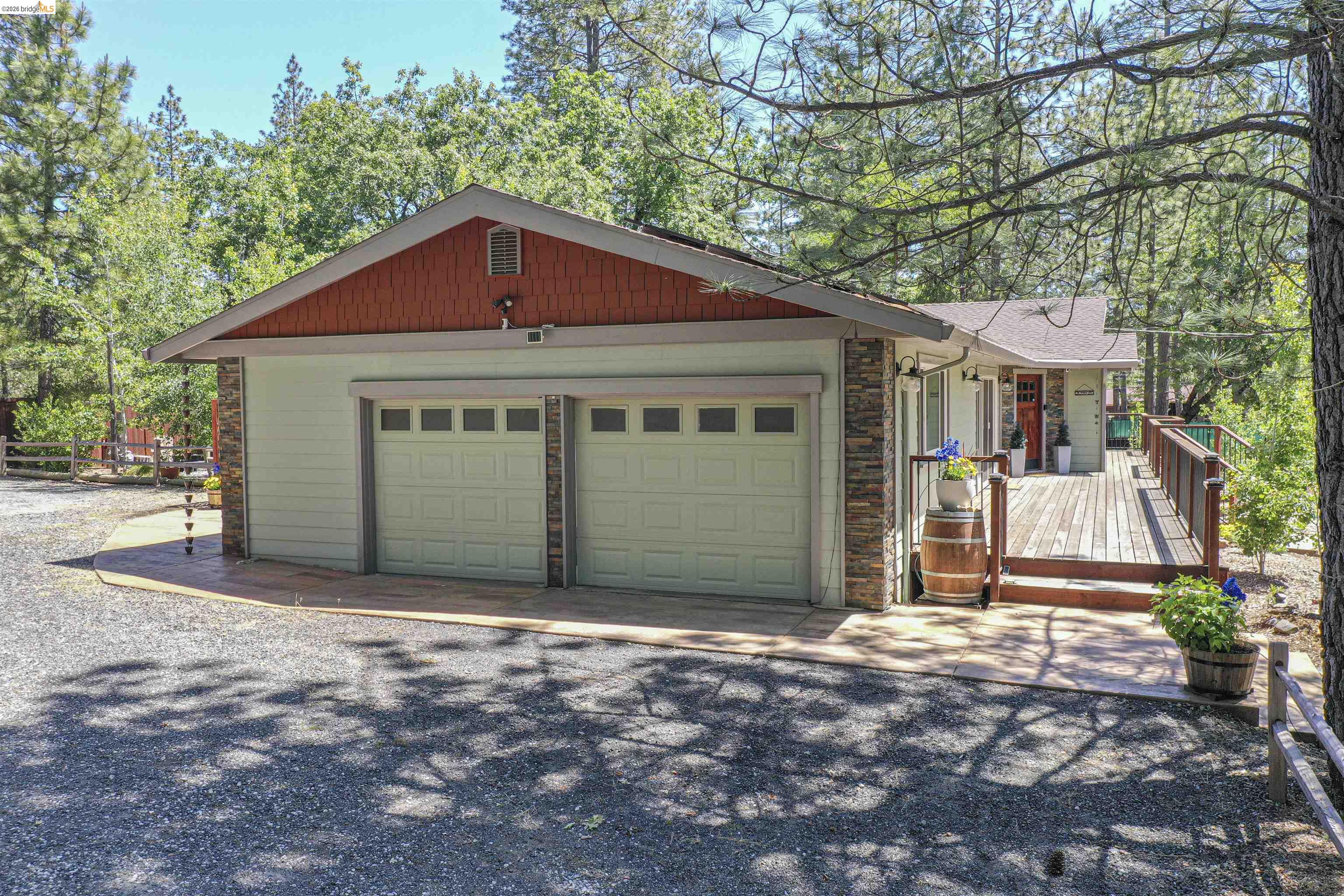 19553 Elder LN, Groveland CA 95321 — photo 4