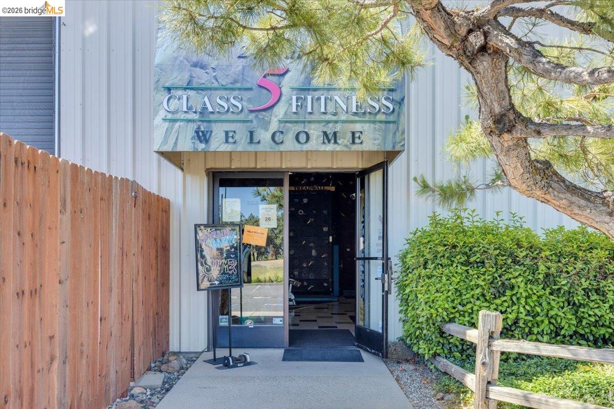 20860 Mechanical Dr, Sonora CA 95370 — photo 10