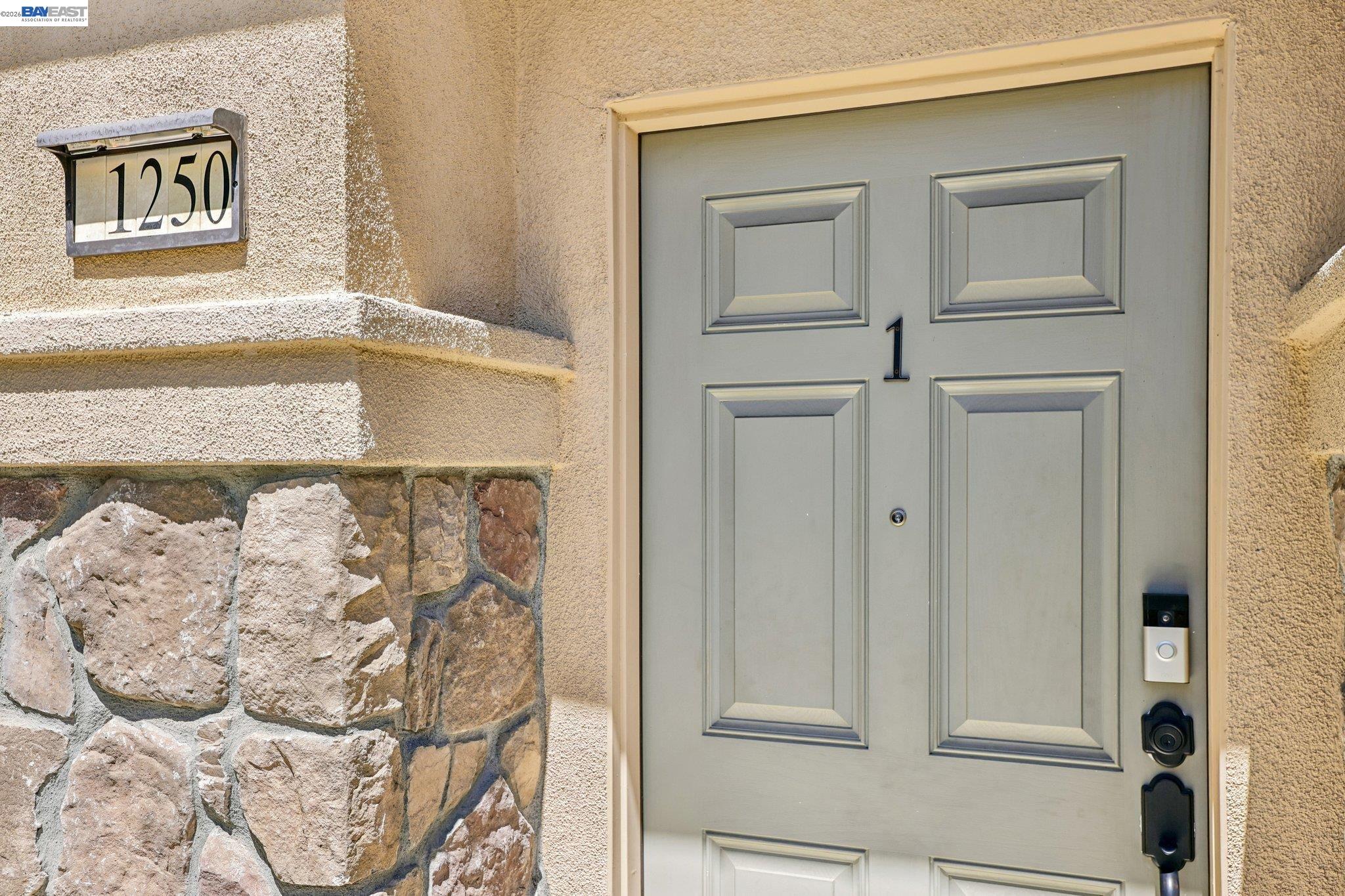 Photo #2: 41135696 Listing: Photo #2
