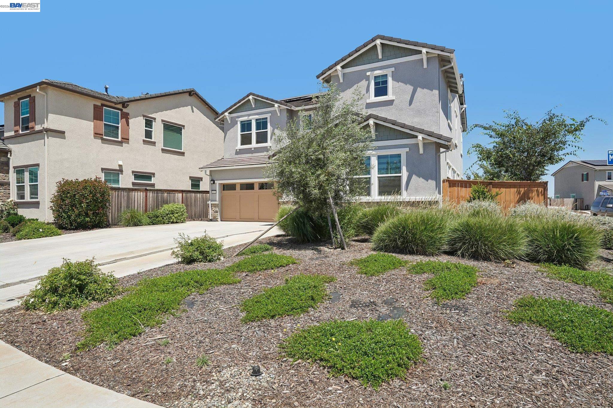 Front Image Thumbnail for BE41135700