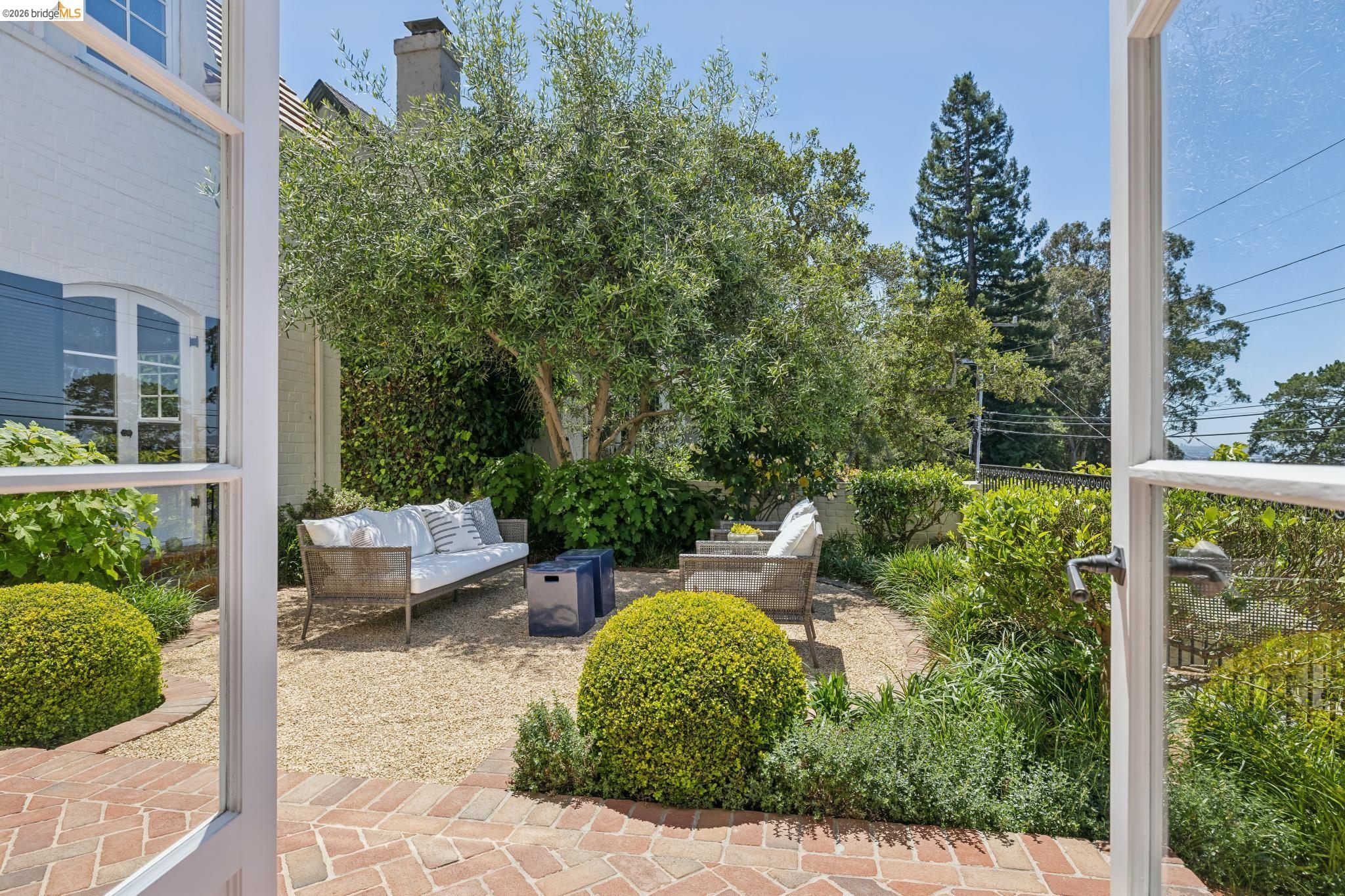 126 WOODLAND WAY, PIEDMONT, CA 94611  Photo 18